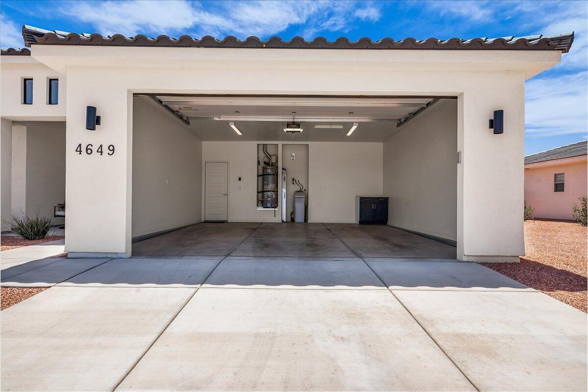 SEDERO AT DESERT SANDS - Residential
