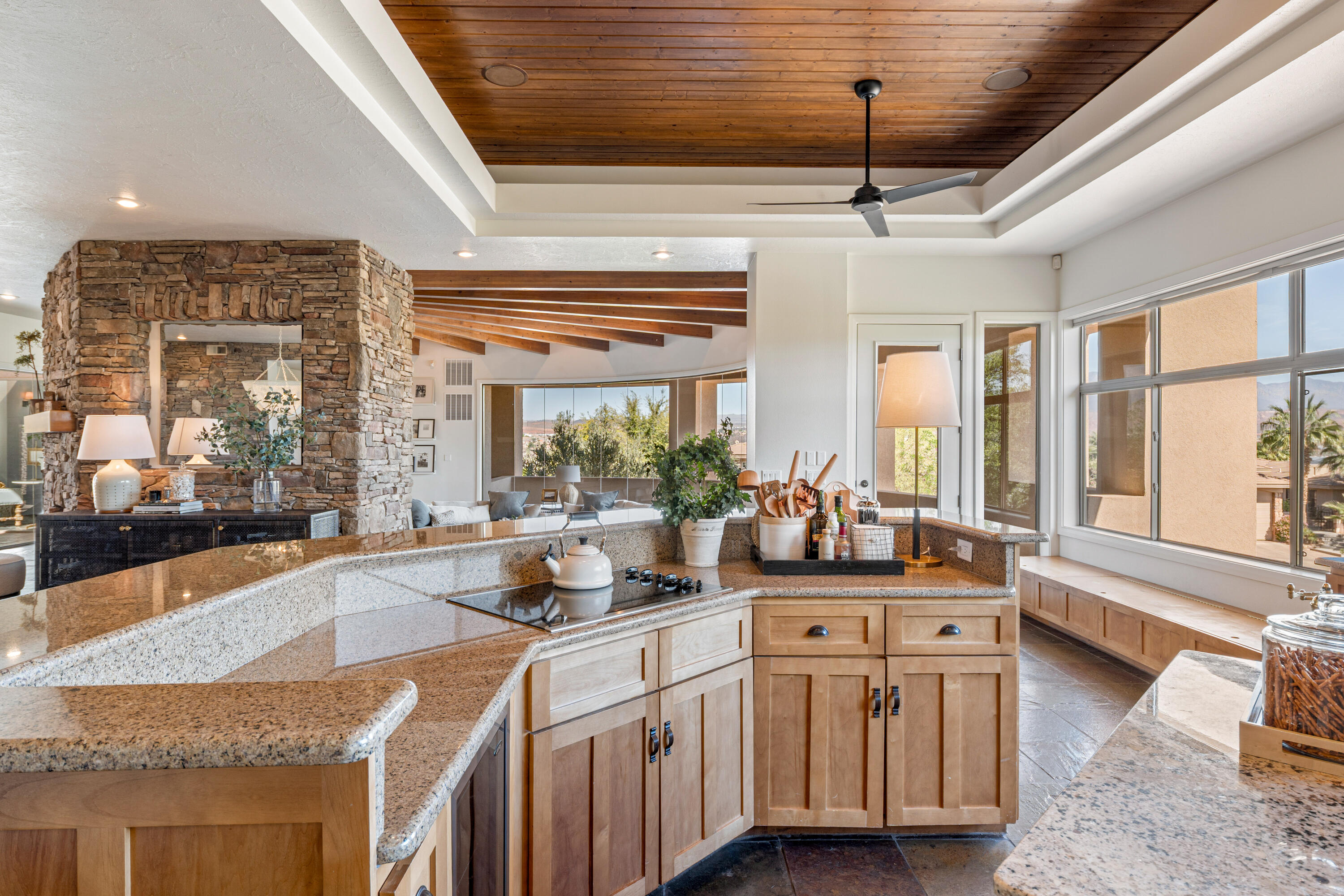 STONE CLIFF - Residential