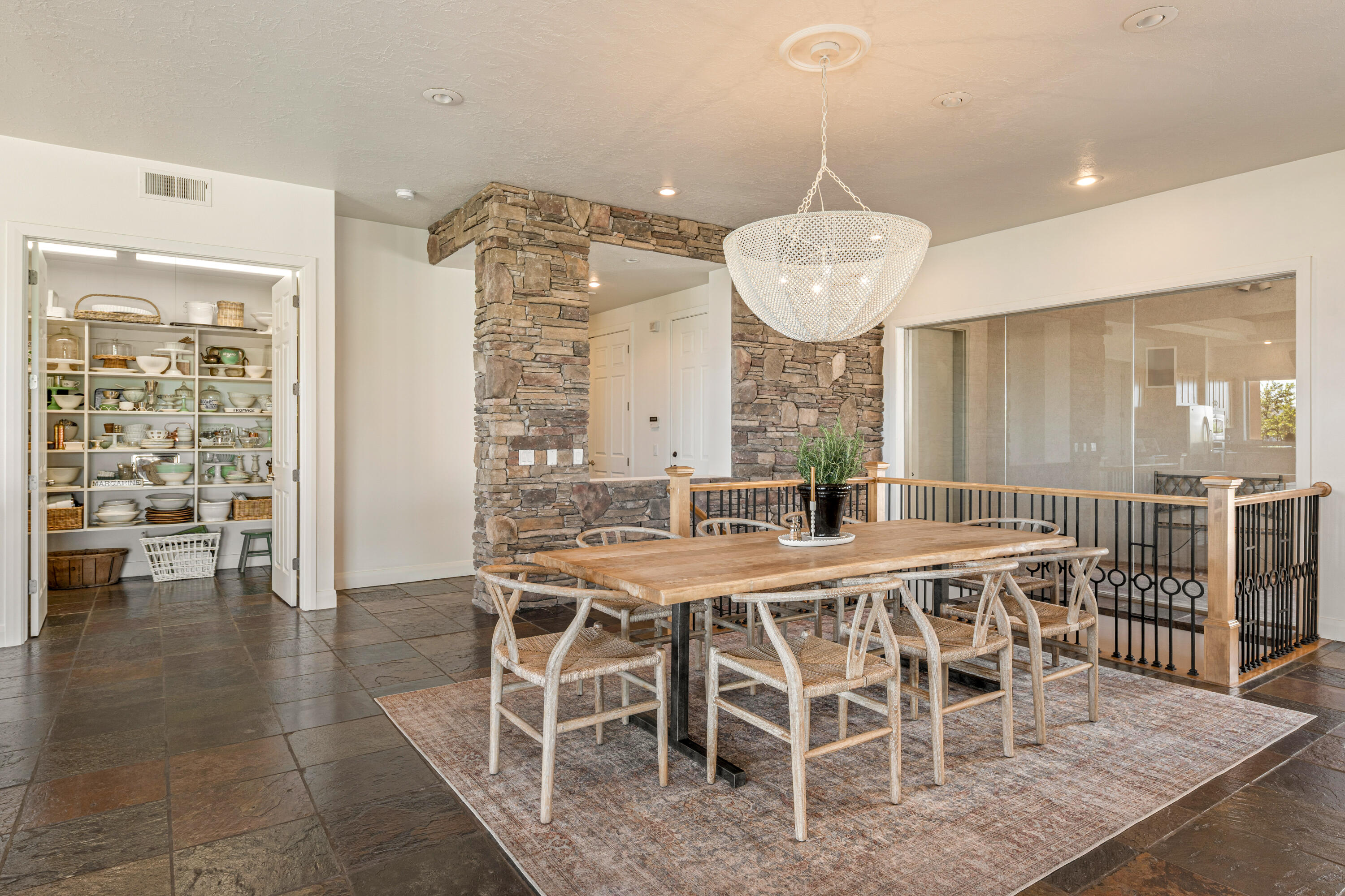 STONE CLIFF - Residential