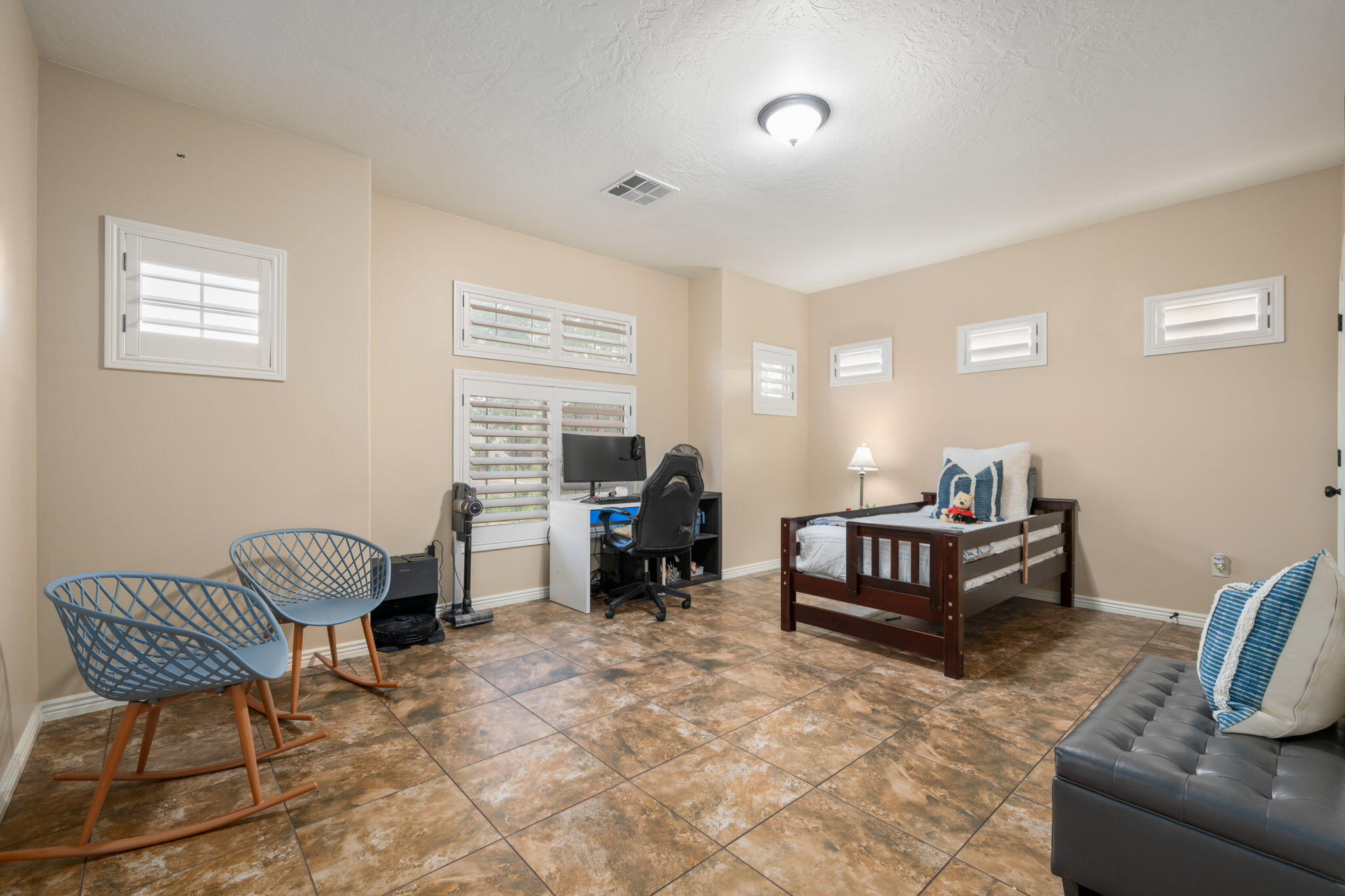 MULBERRY ESTATES - Residential