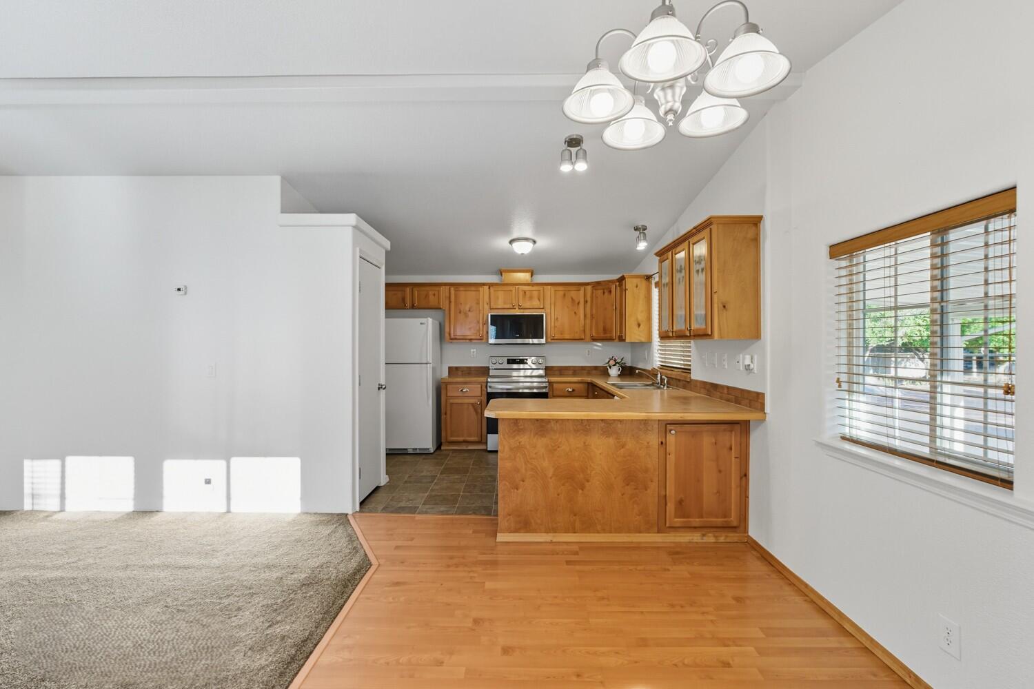 KINGS ROW ESTATES - Residential