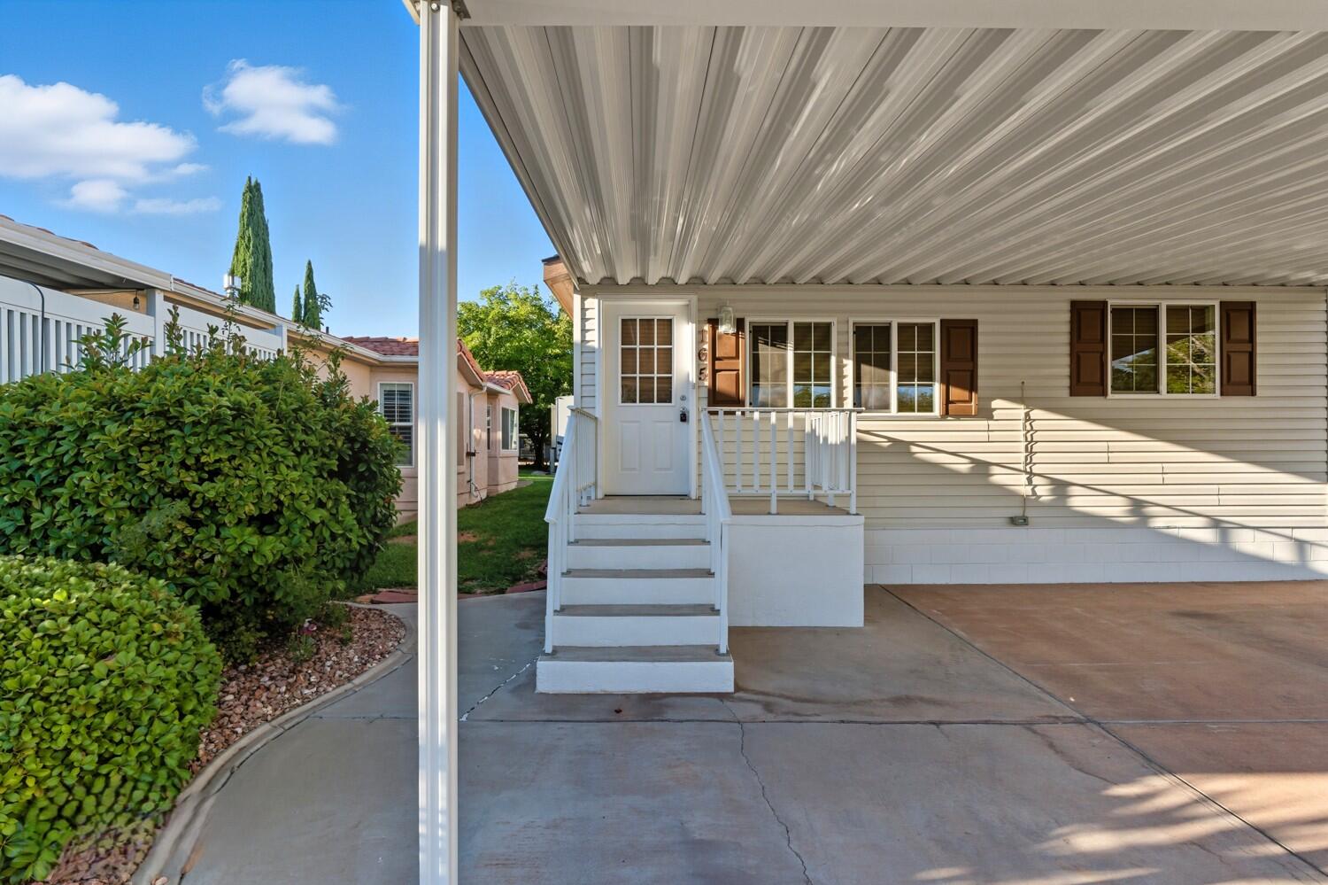 KINGS ROW ESTATES - Residential