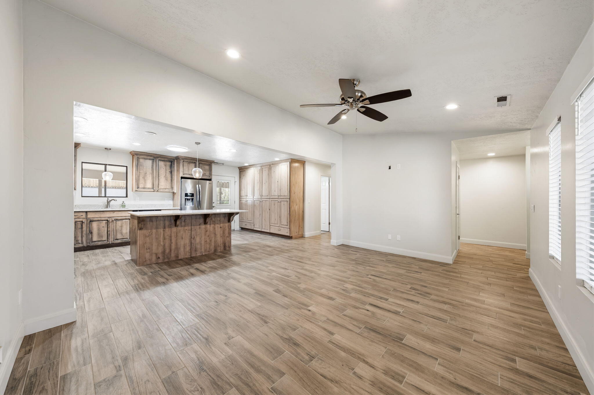 BLOOMINGTON HILLS - Residential