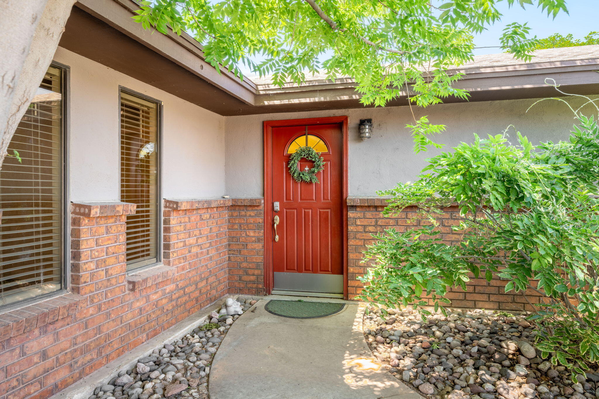 BLOOMINGTON HILLS - Residential