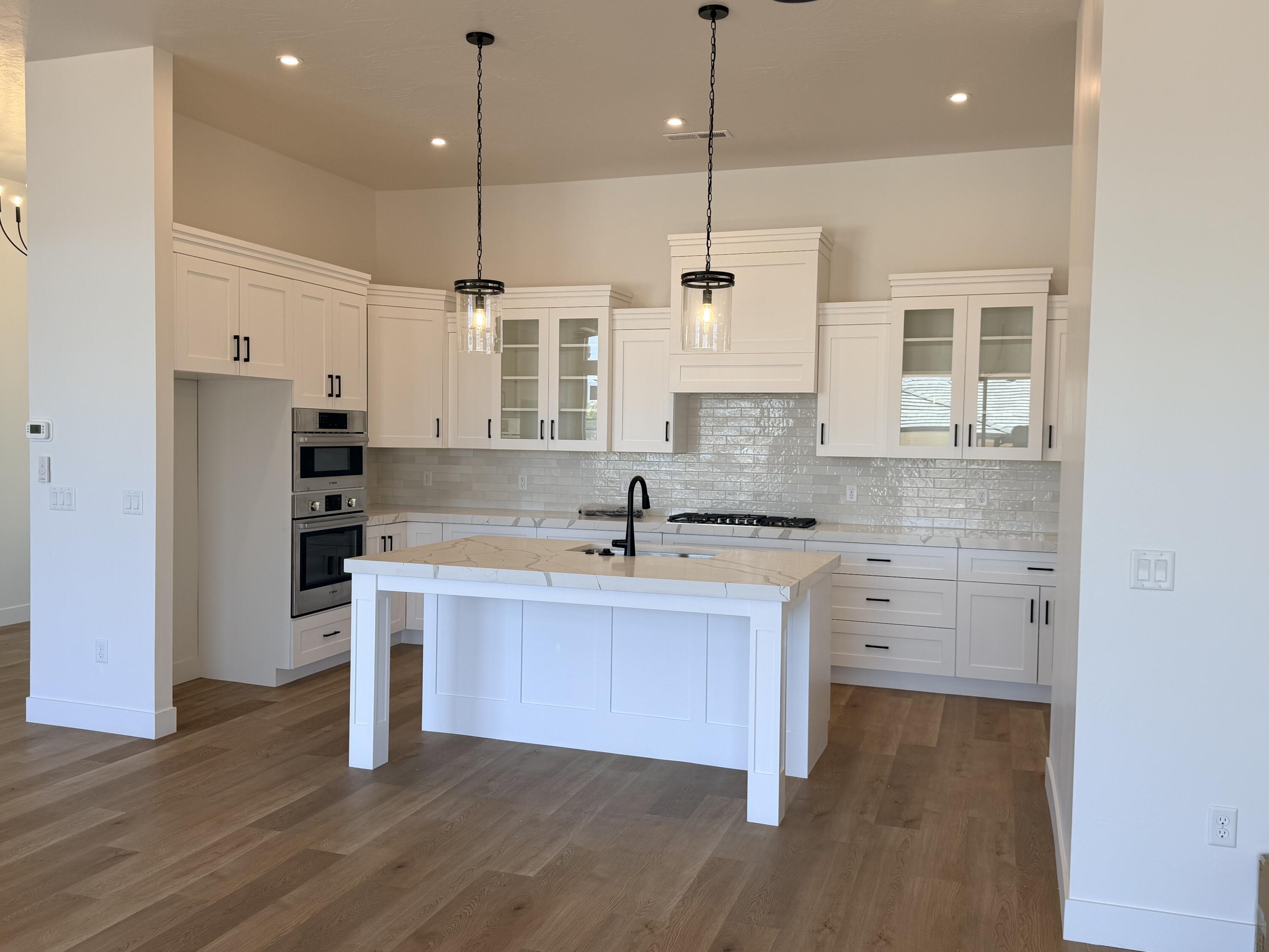 COTTAM COVE - Residential