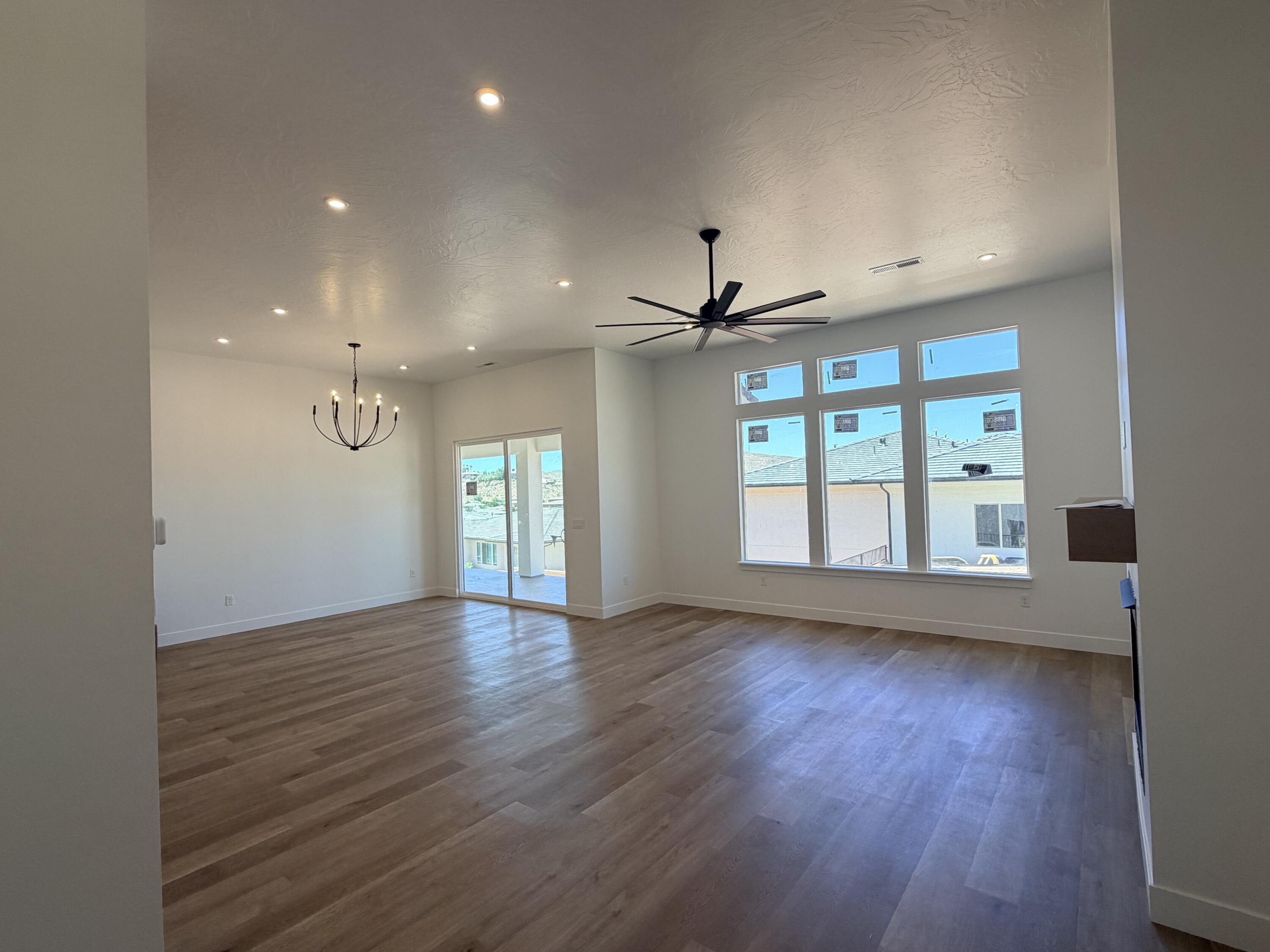COTTAM COVE - Residential
