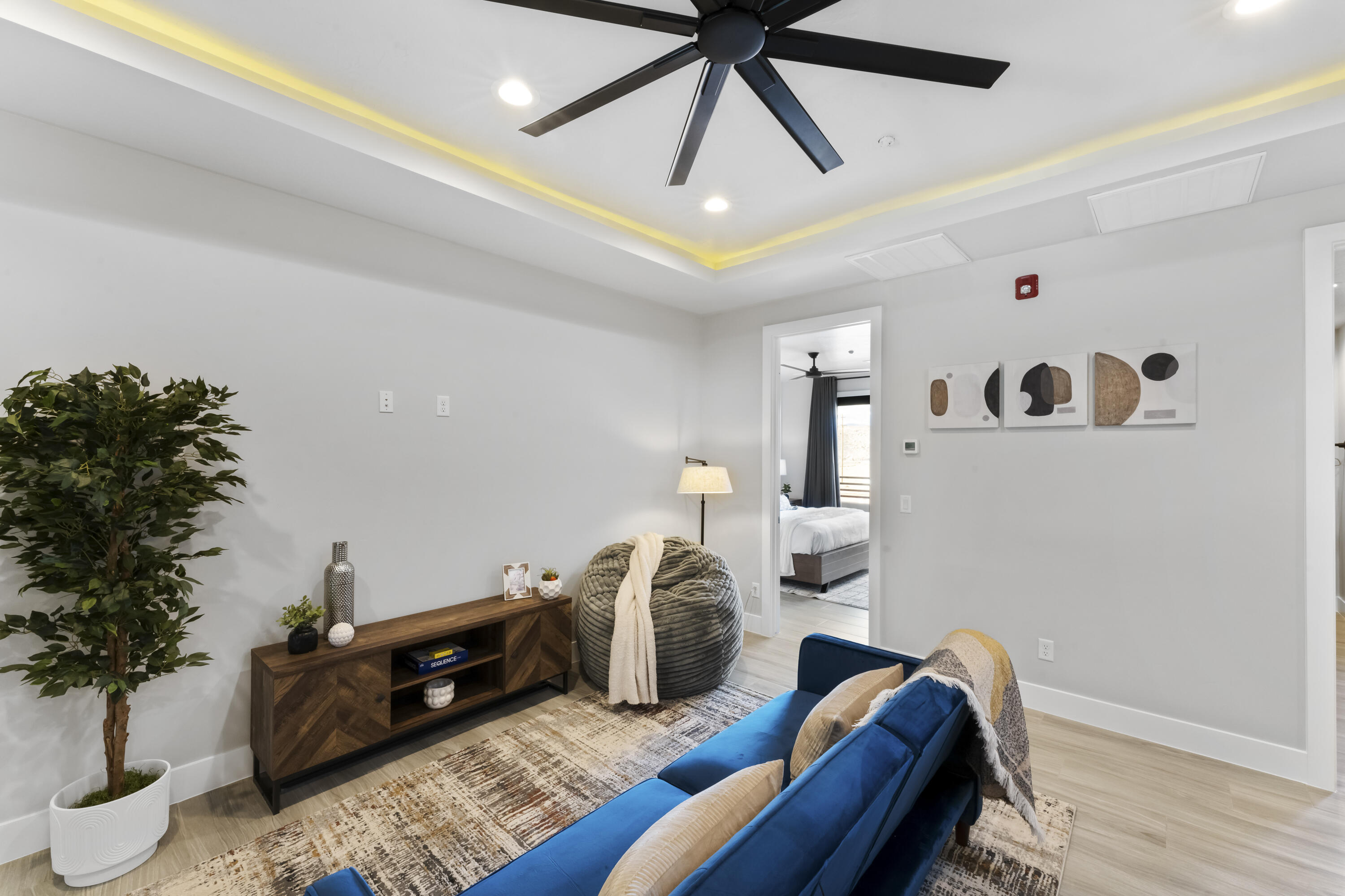 PECAN VALLEY RESORT - Residential Income