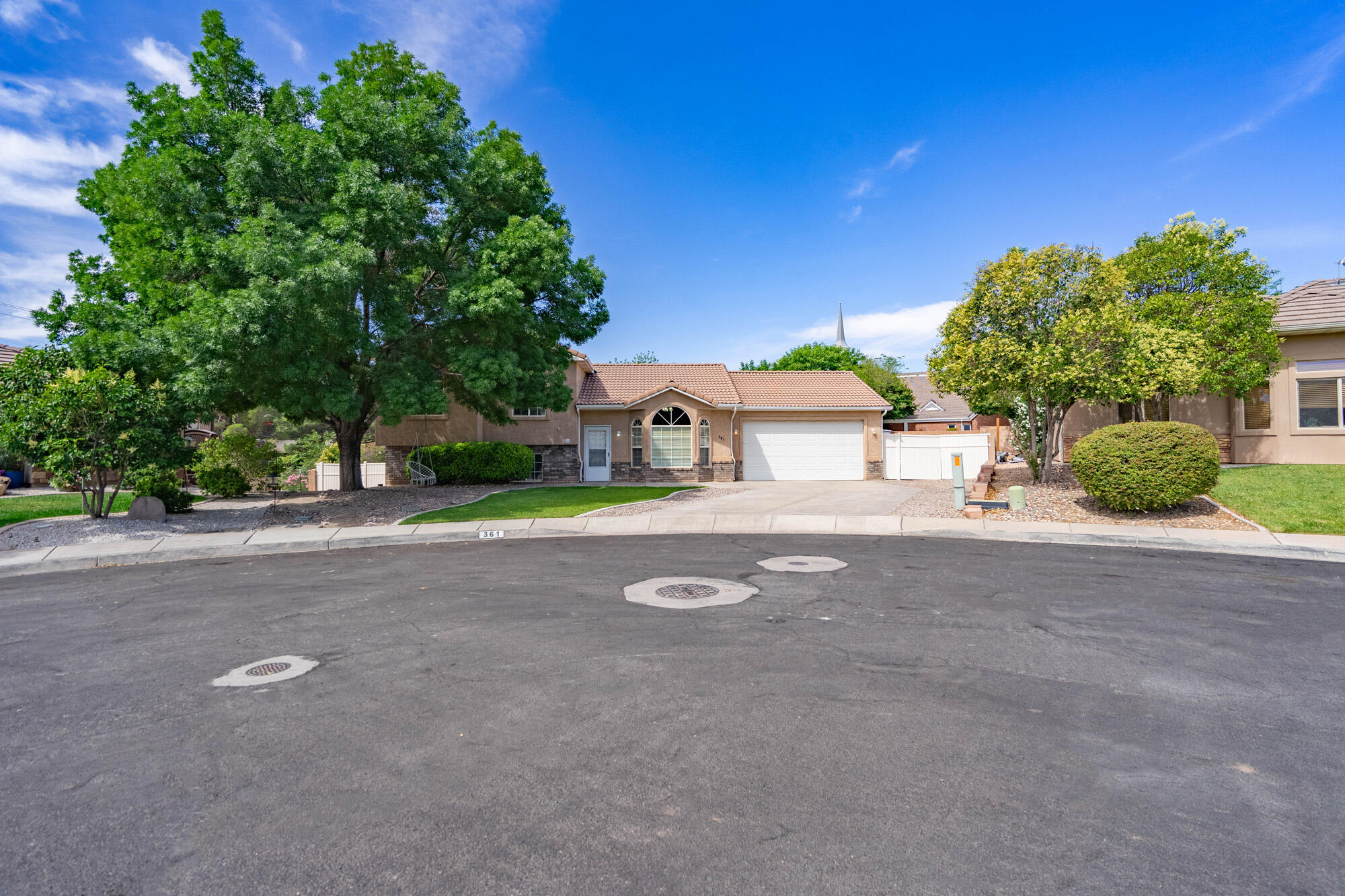 SOUTH POINTE - Residential