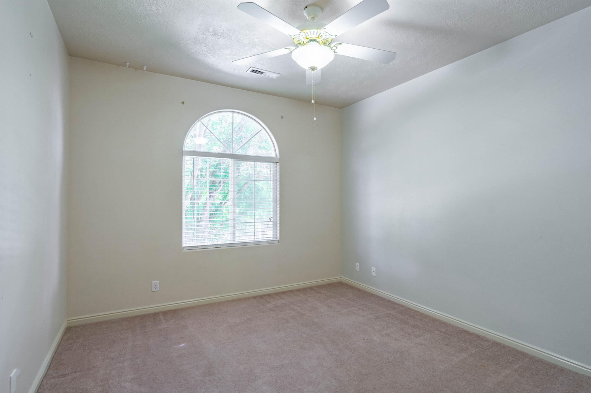 SOUTH POINTE - Residential