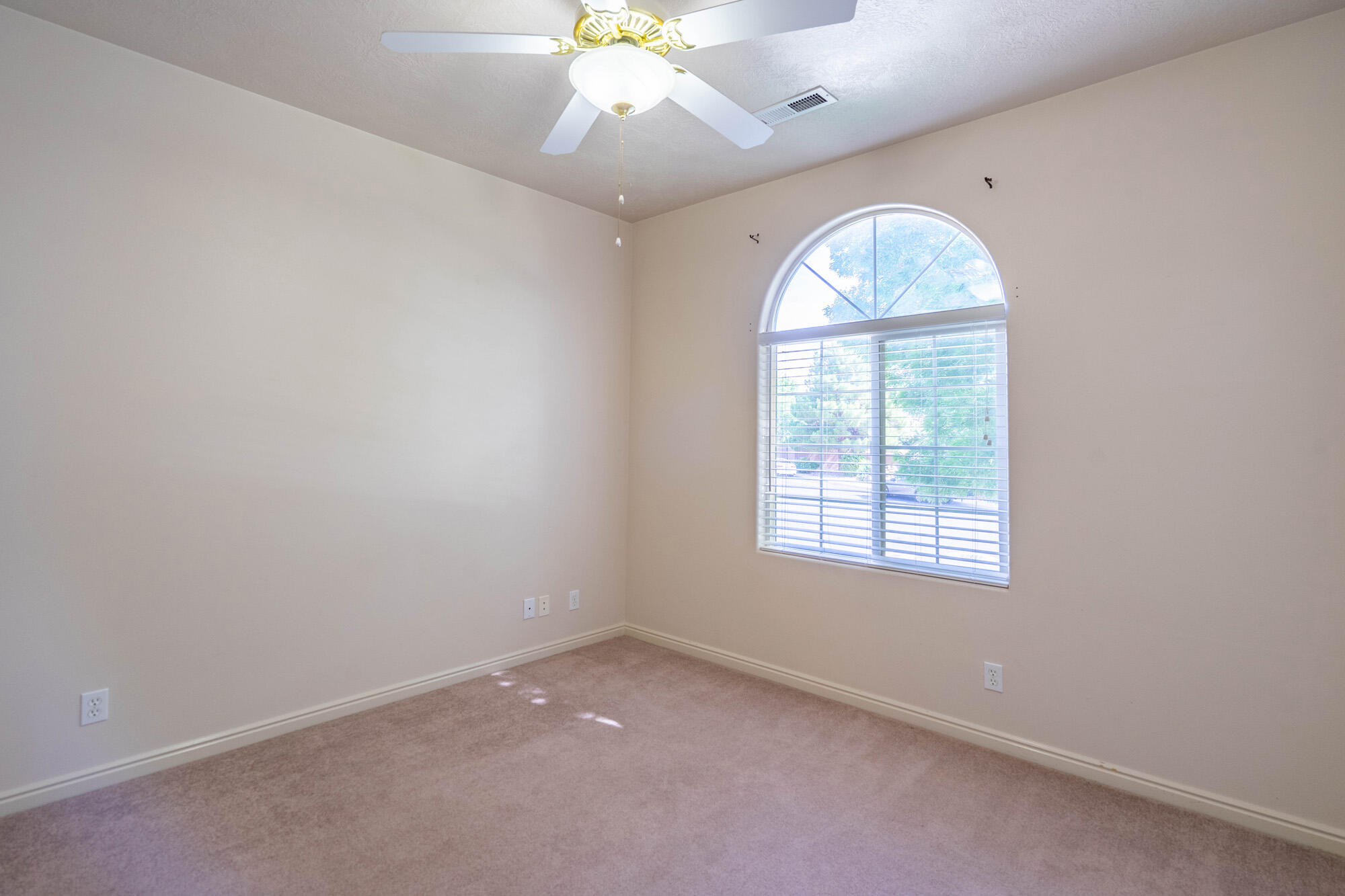 SOUTH POINTE - Residential