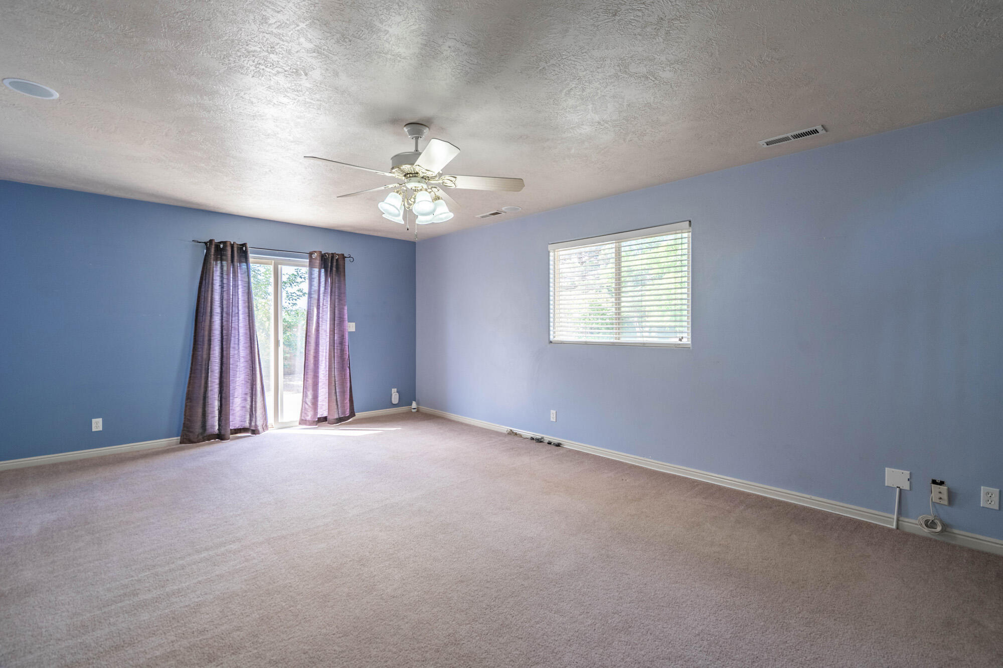 SOUTH POINTE - Residential