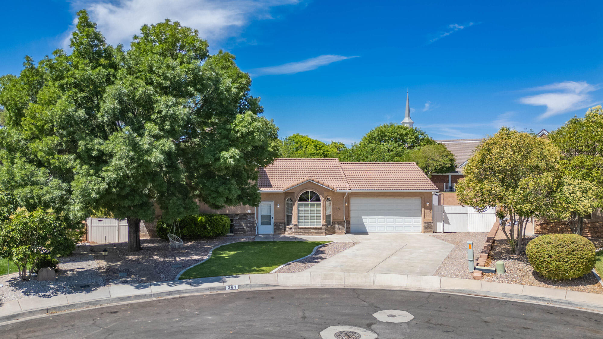 SOUTH POINTE - Residential