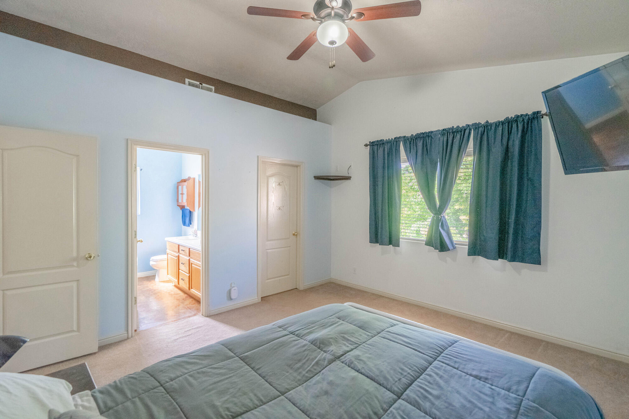 SOUTH POINTE - Residential