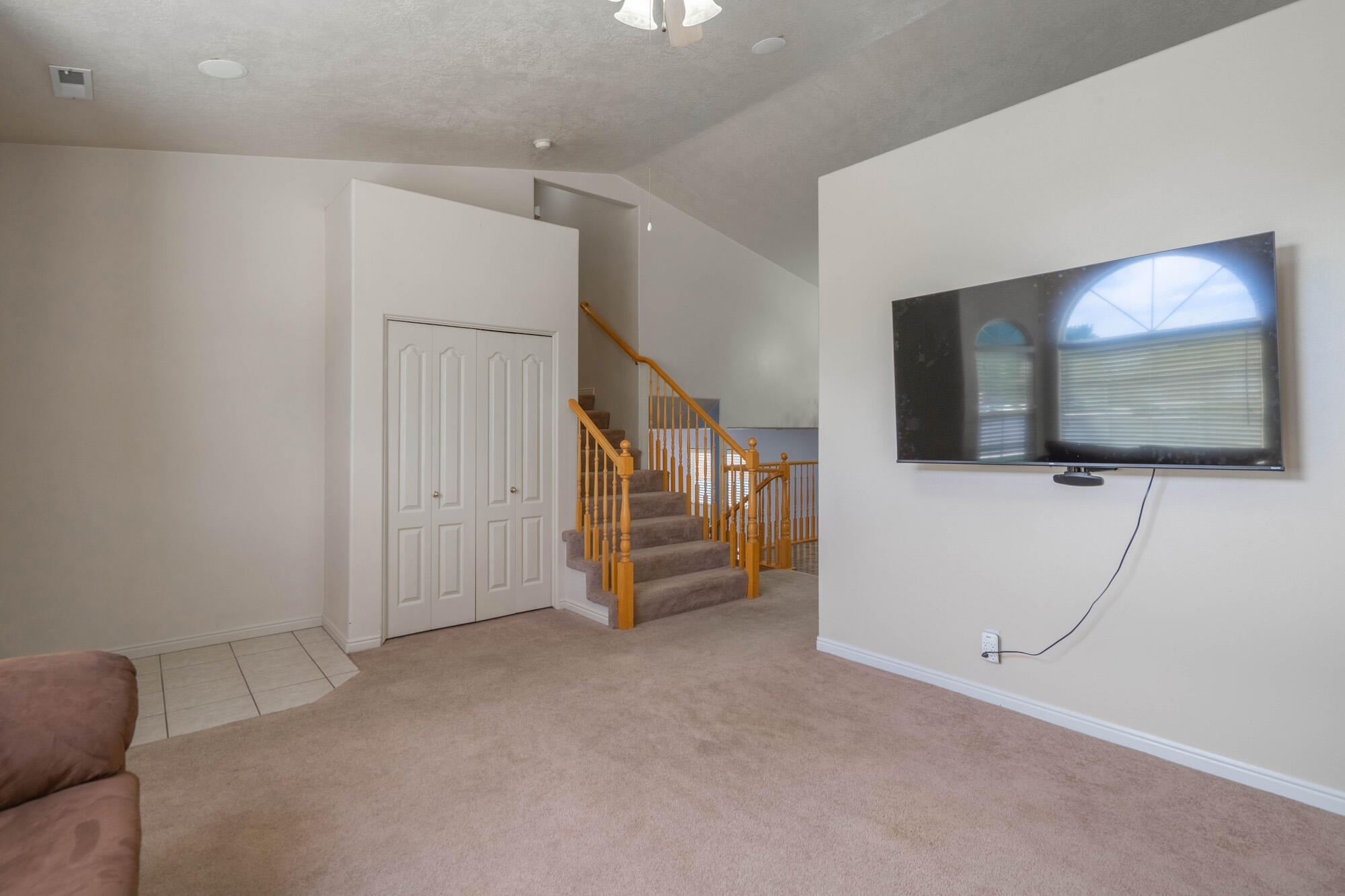 SOUTH POINTE - Residential