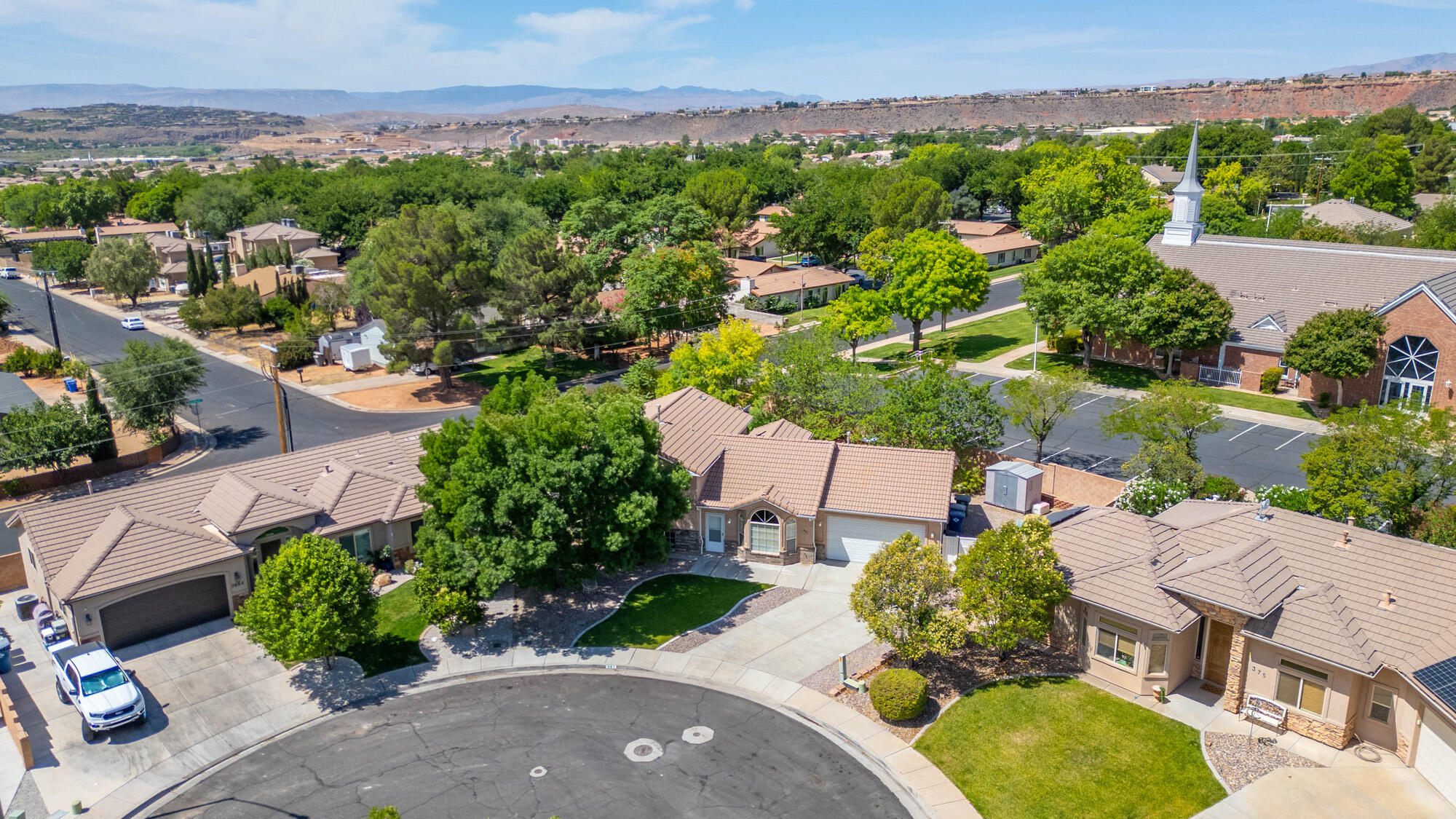 SOUTH POINTE - Residential