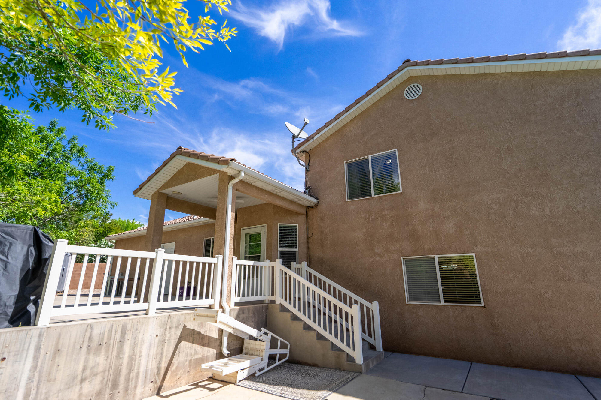 SOUTH POINTE - Residential