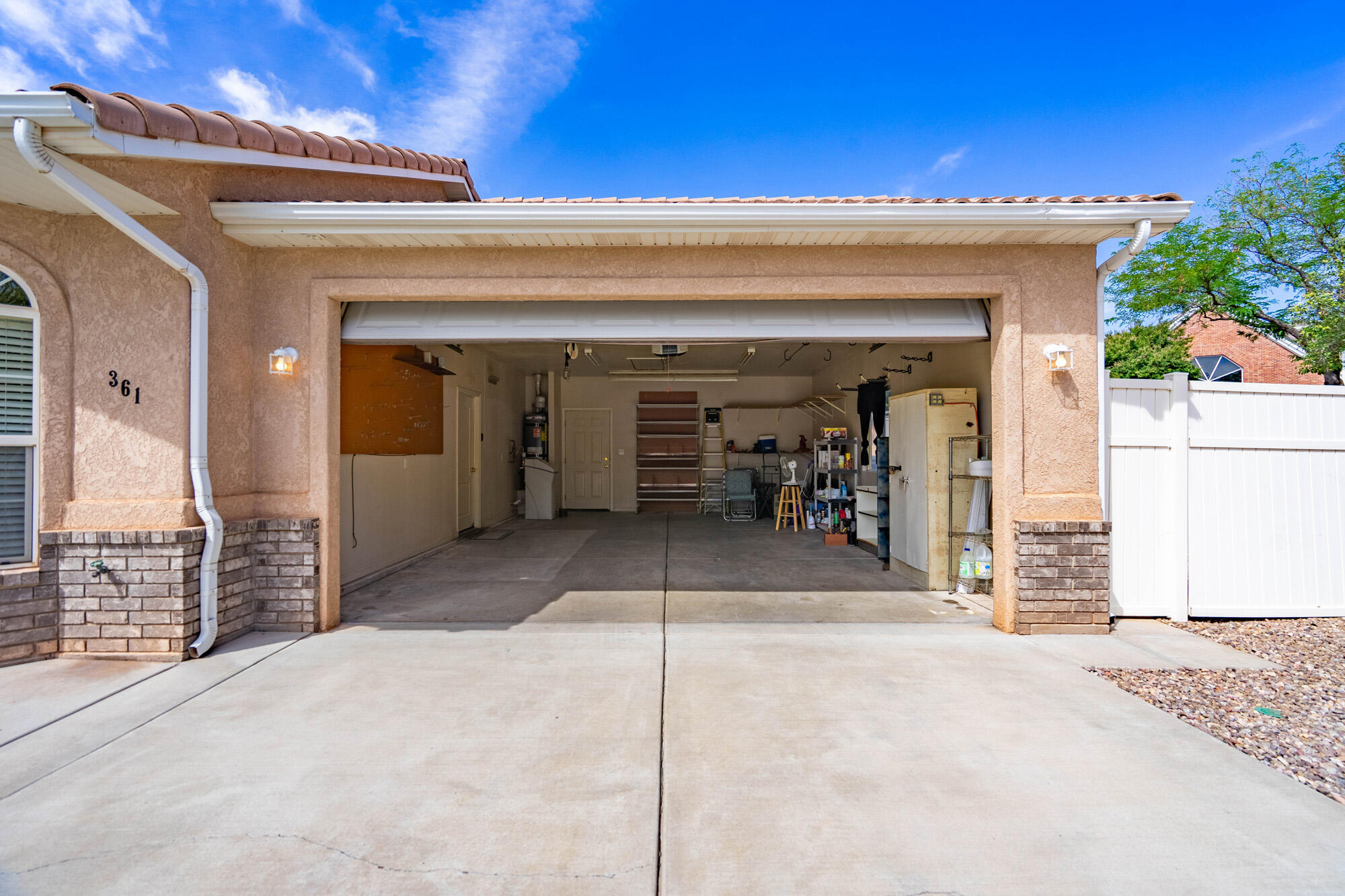 SOUTH POINTE - Residential