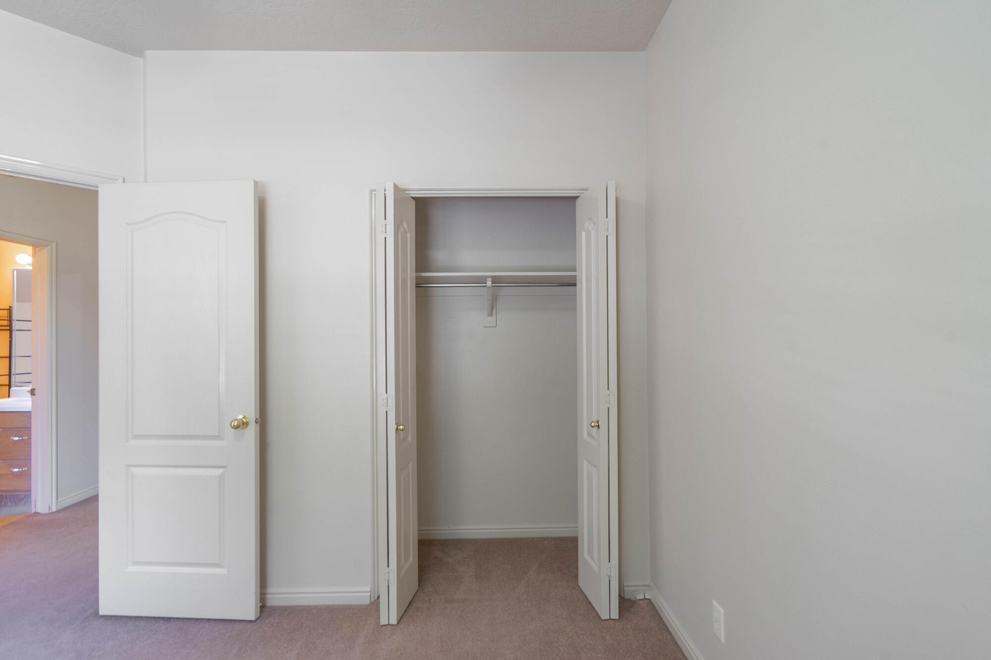 SOUTH POINTE - Residential