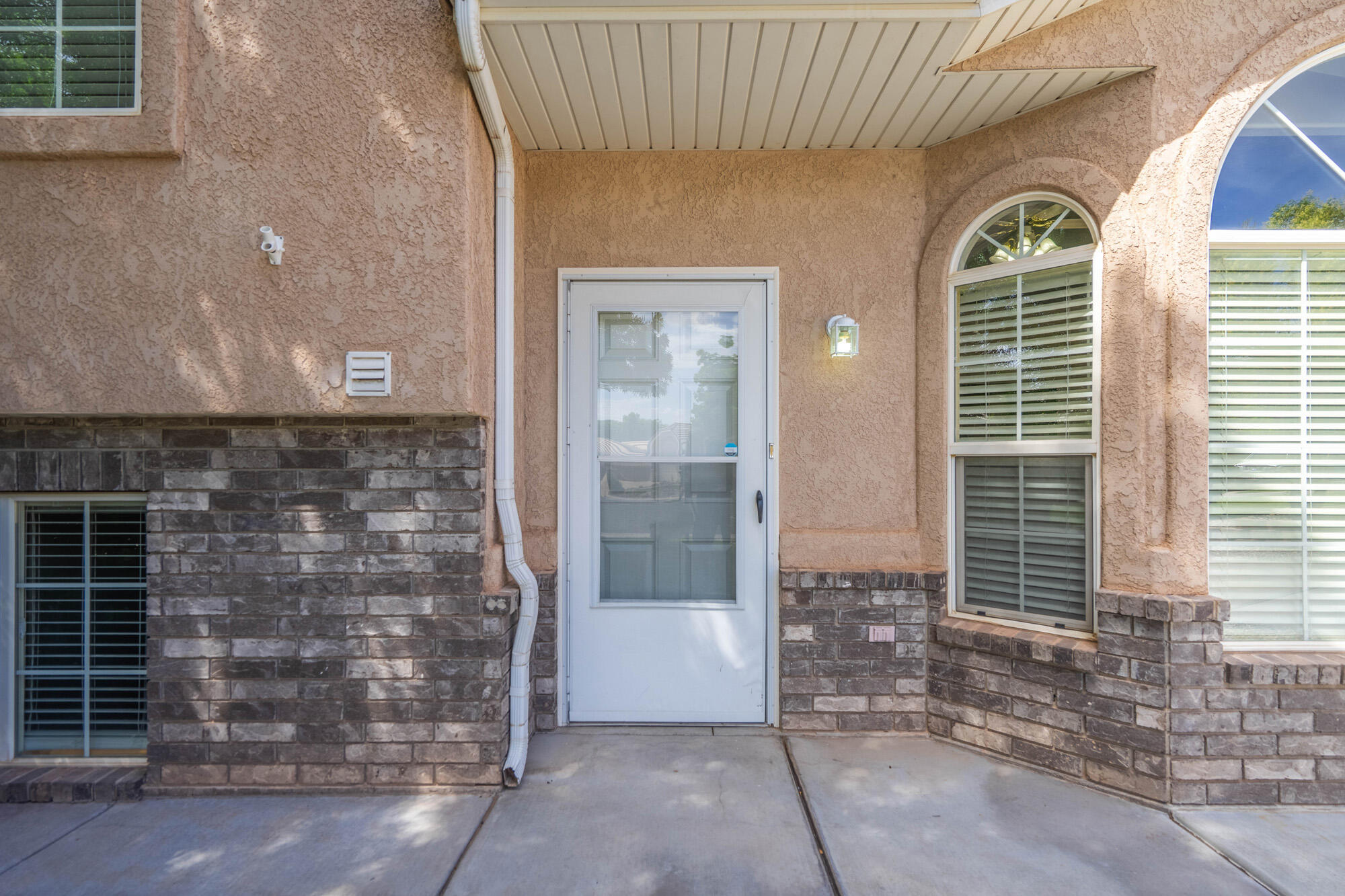 SOUTH POINTE - Residential