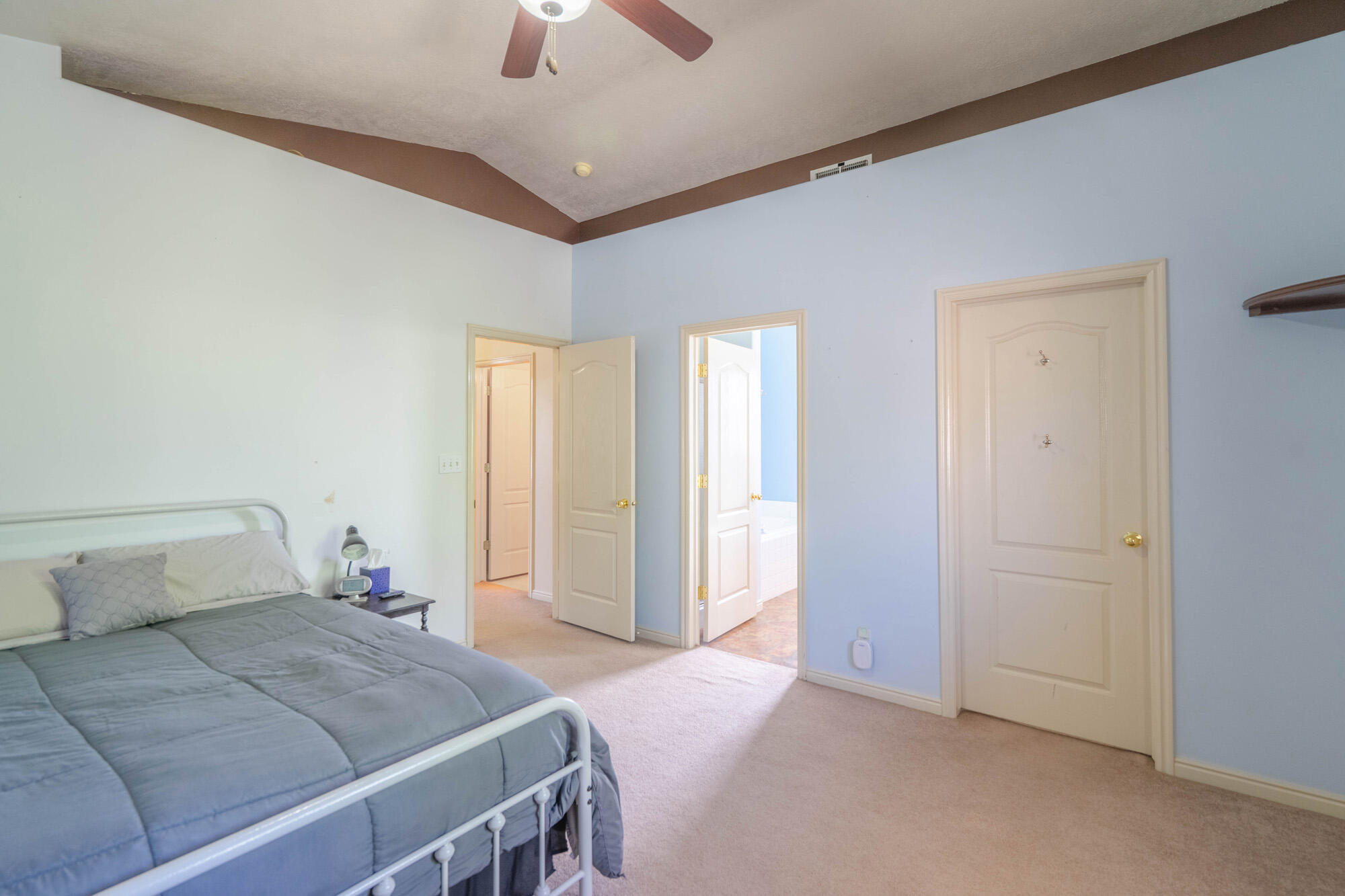 SOUTH POINTE - Residential