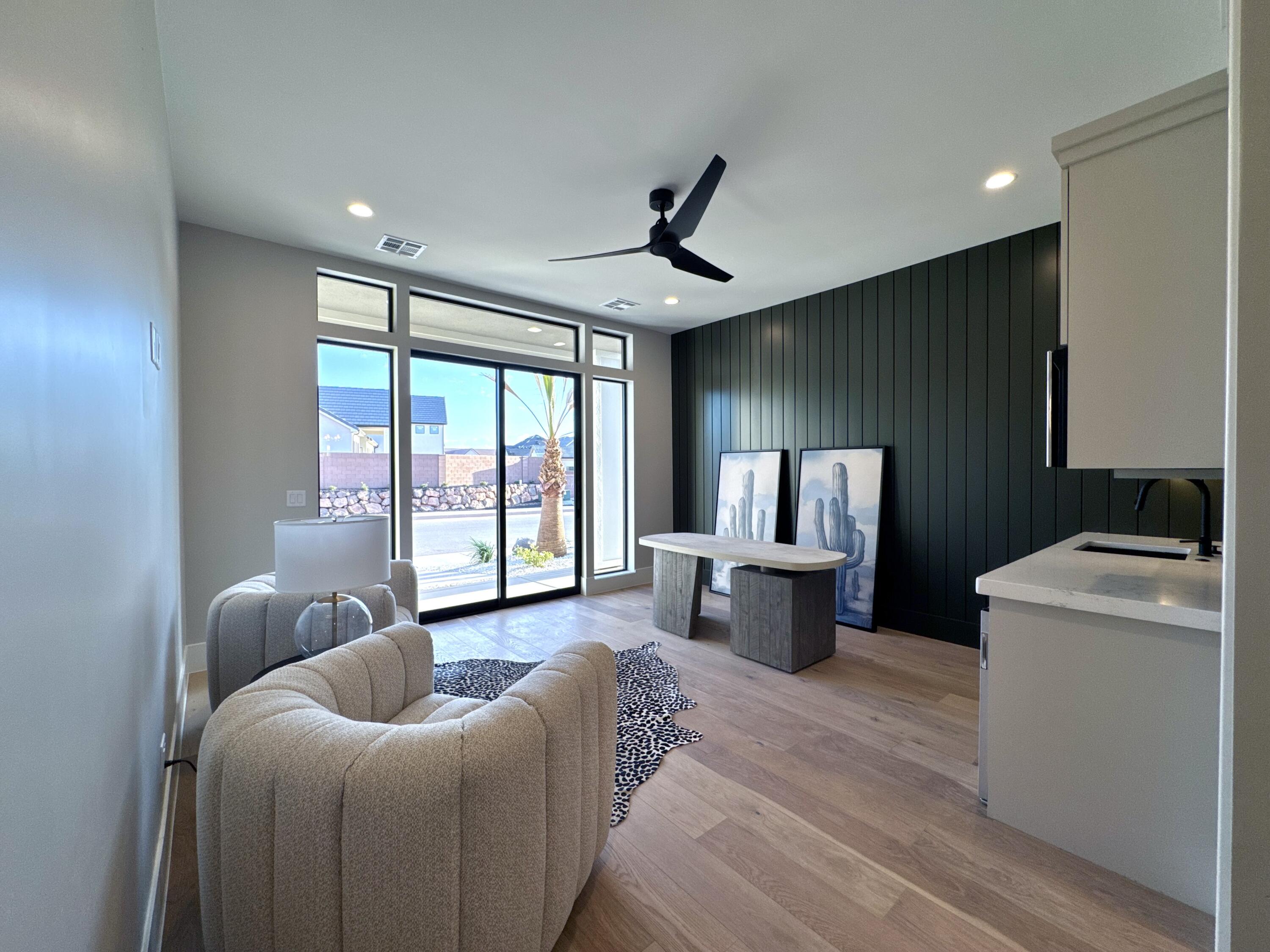 LAKESIDE AT STUCKI FARMS - Residential
