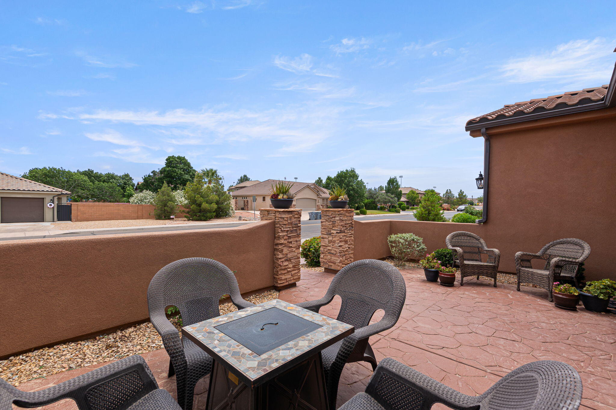 KNOLLS AT LITTLE VALLEY - Residential