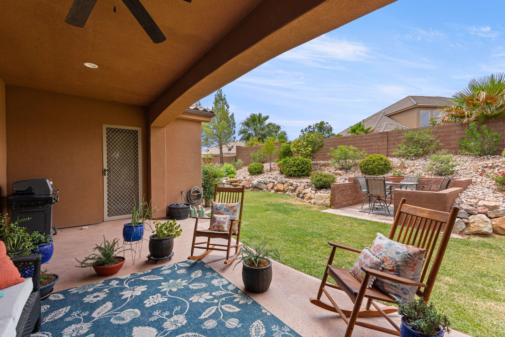 KNOLLS AT LITTLE VALLEY - Residential
