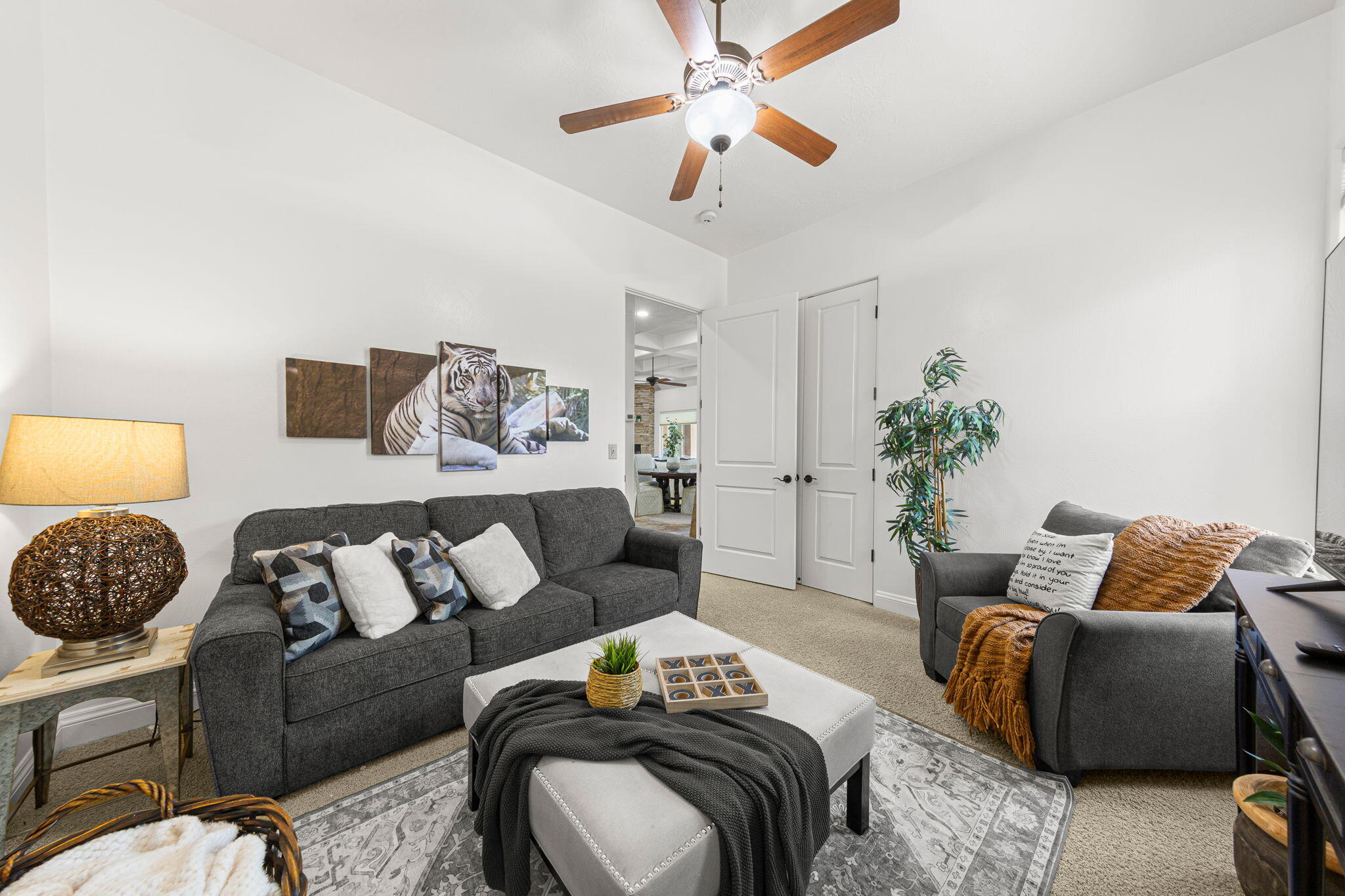 KNOLLS AT LITTLE VALLEY - Residential