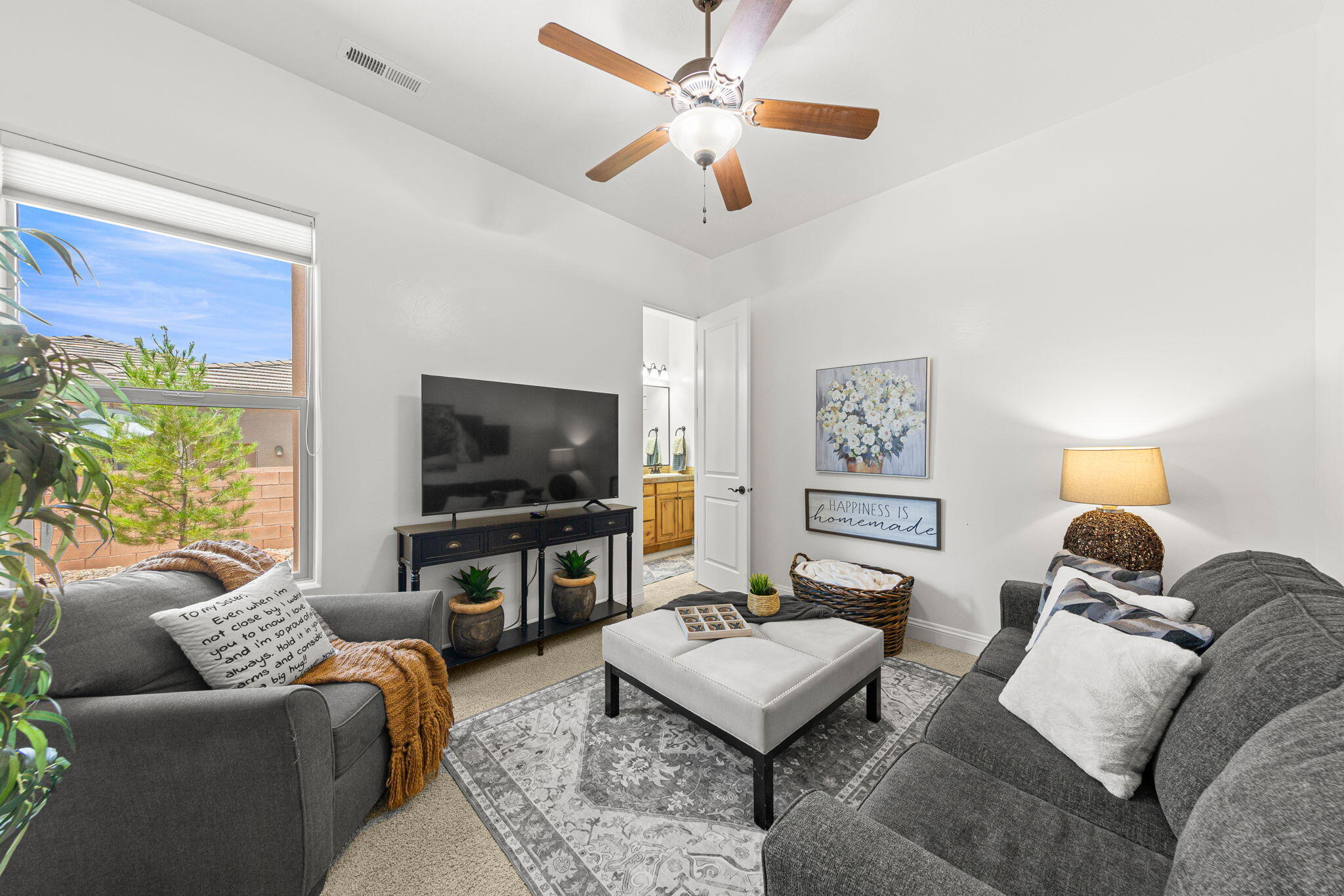 KNOLLS AT LITTLE VALLEY - Residential