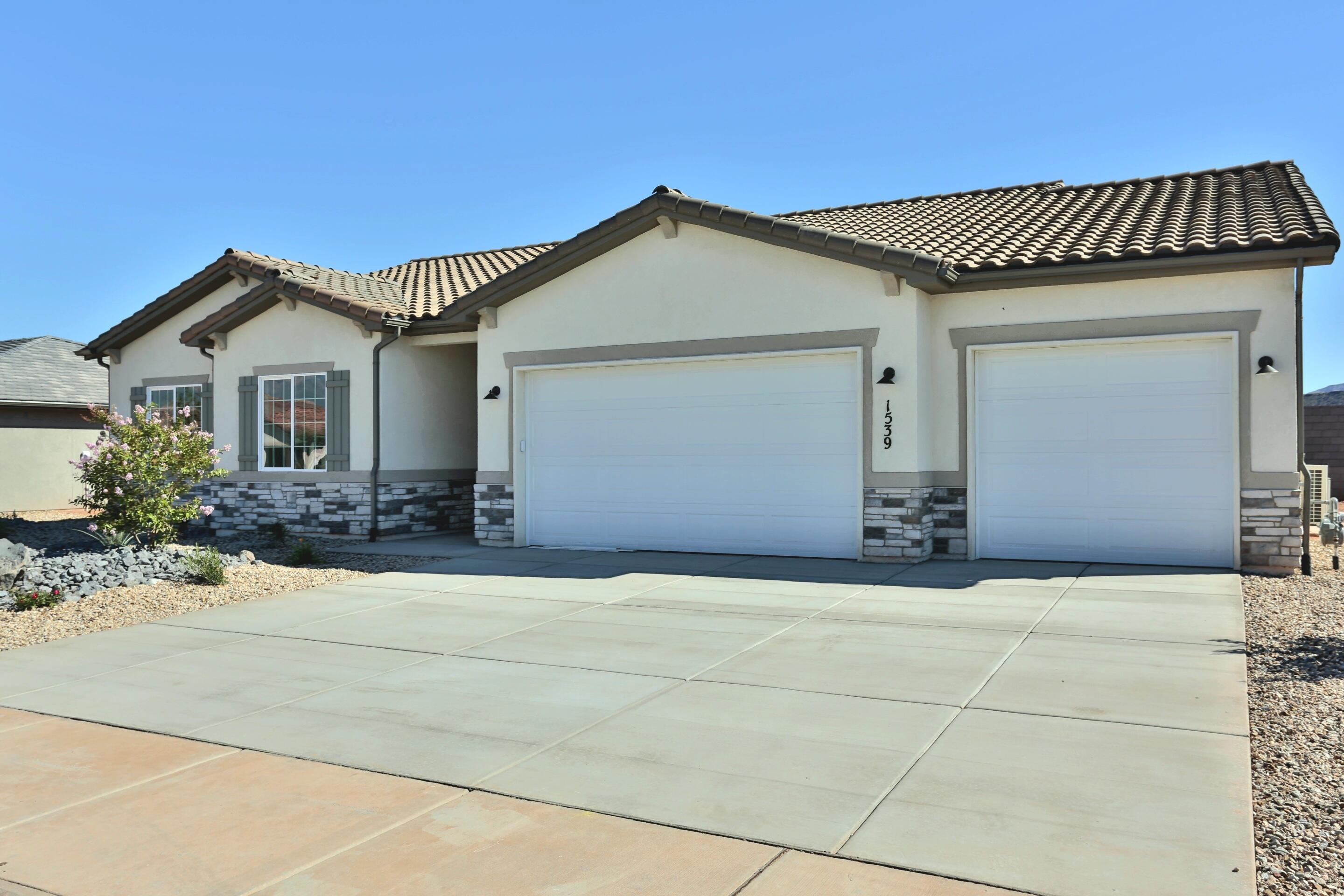 RED SLATE ESTATES - Residential