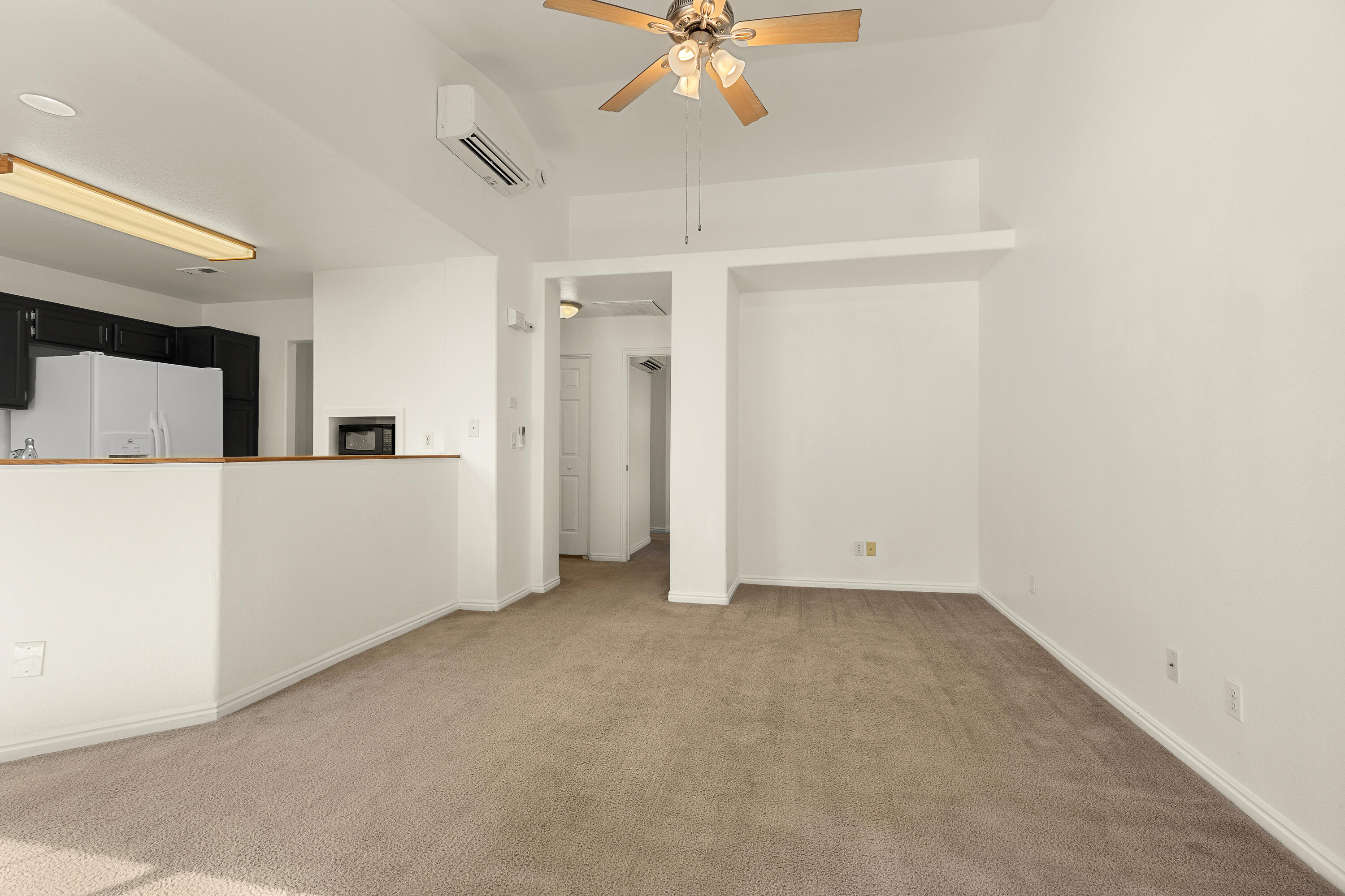 KNOLLWOOD TOWNHOMES - Residential