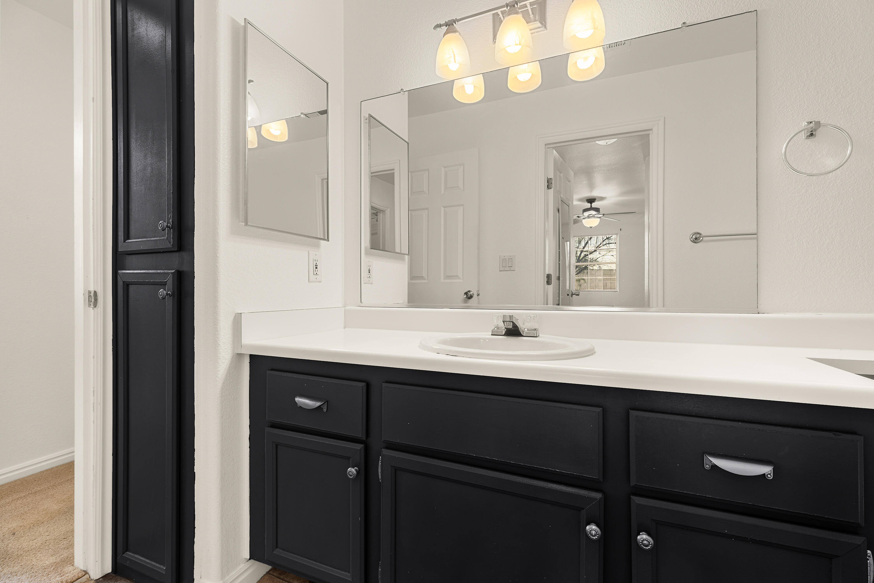 KNOLLWOOD TOWNHOMES - Residential
