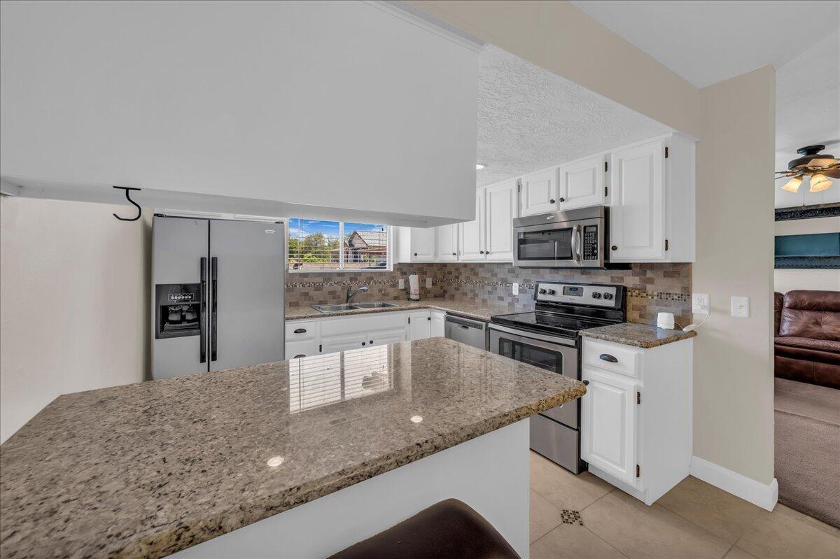 SANDTOWN PARK TOWNHOMES - Residential