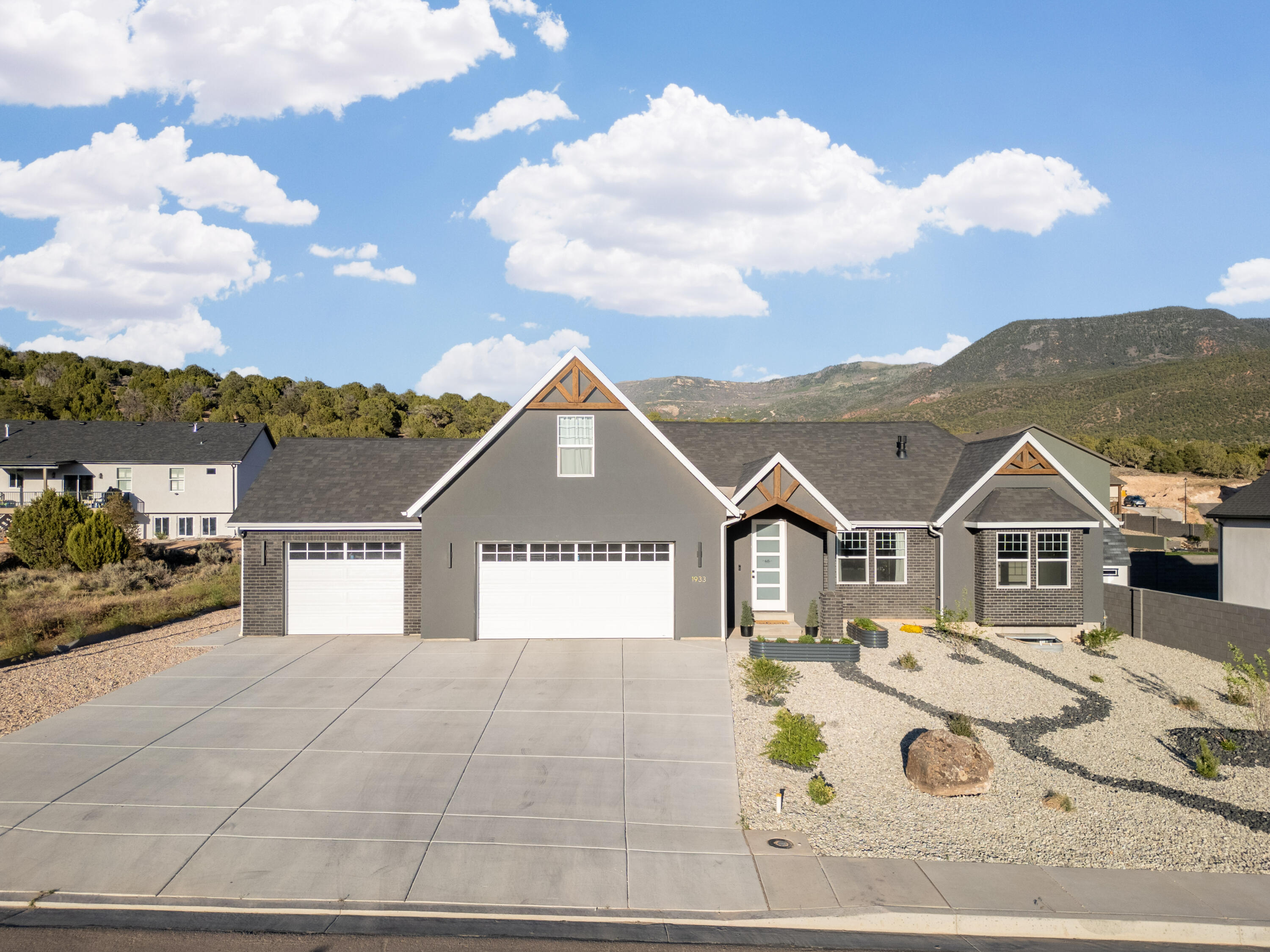 Beautiful home in Saddleback Ridge! Enjoy the quiet setting of being nestled into the cul-de-sac, while soaking in the views of Shurtz Canyon. Enjoy the spacious, open floor plan with vaulted ceilings and a gas fireplace. Landscaping on the front and sides was recently finished, complete with garden beds. Home features a tankless water heater and is wired for EV charging.