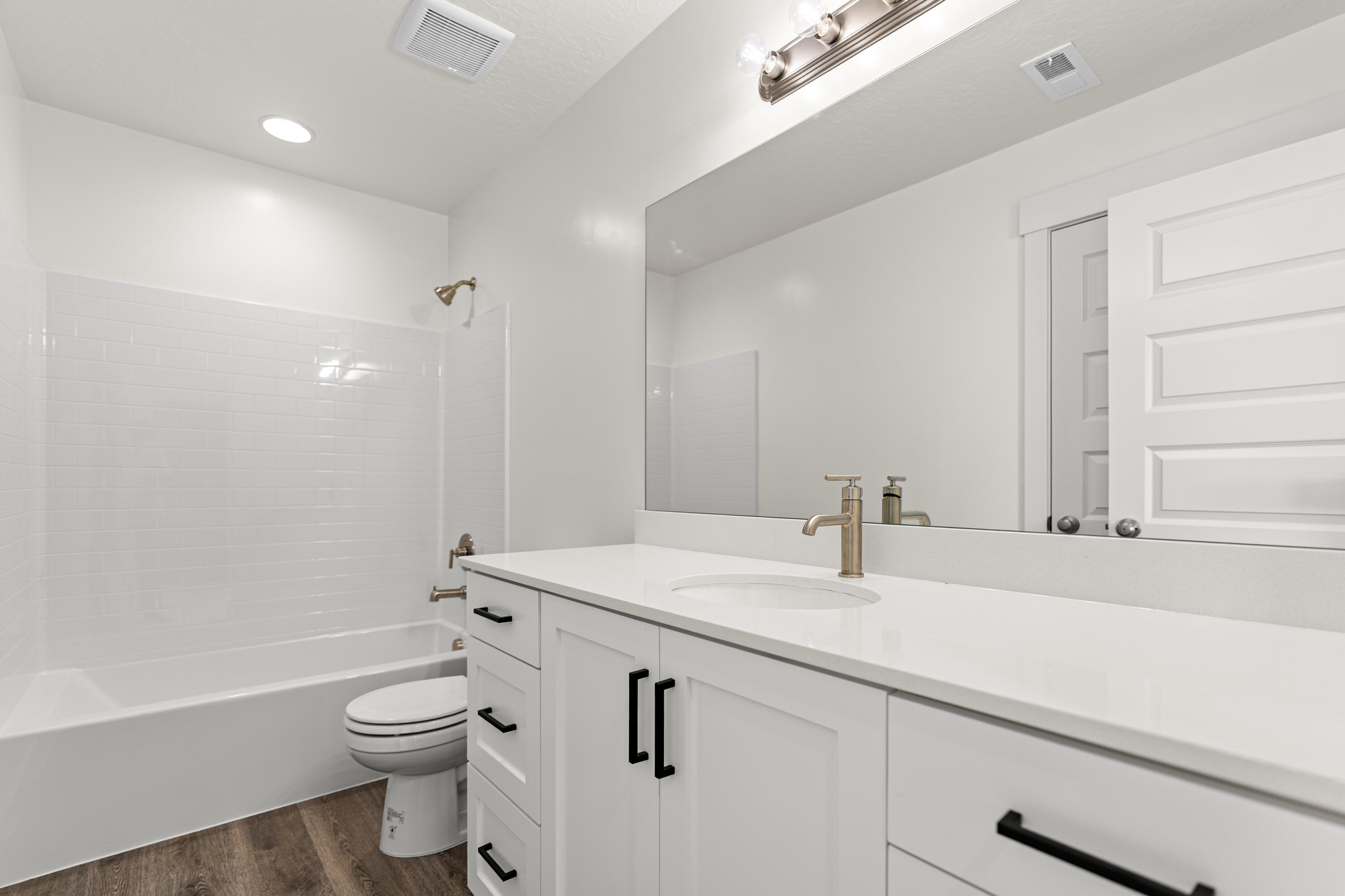 STRAWBERRY FIELDS ESTATES - Residential