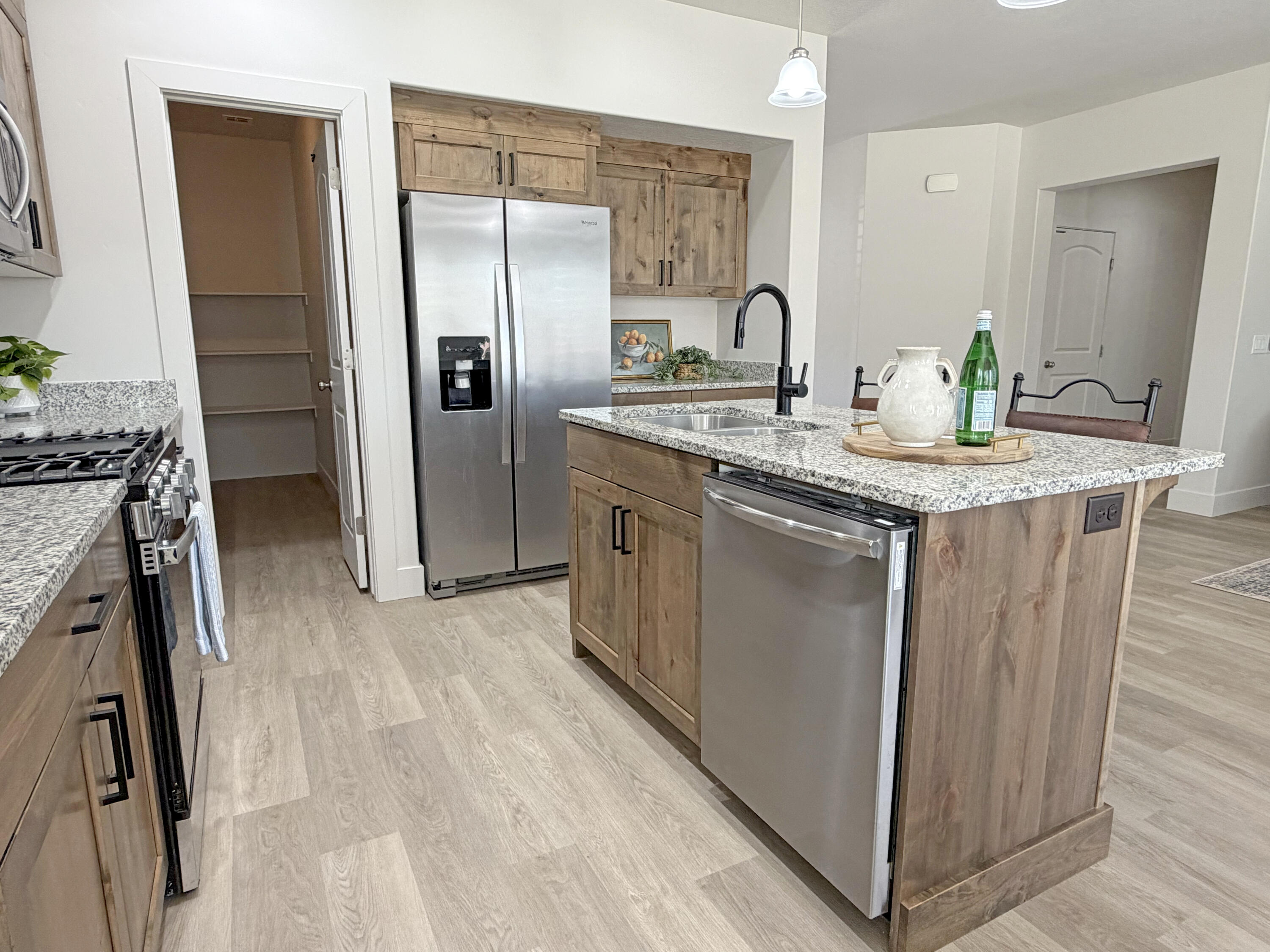 HAWTHORN ESTATES - Residential