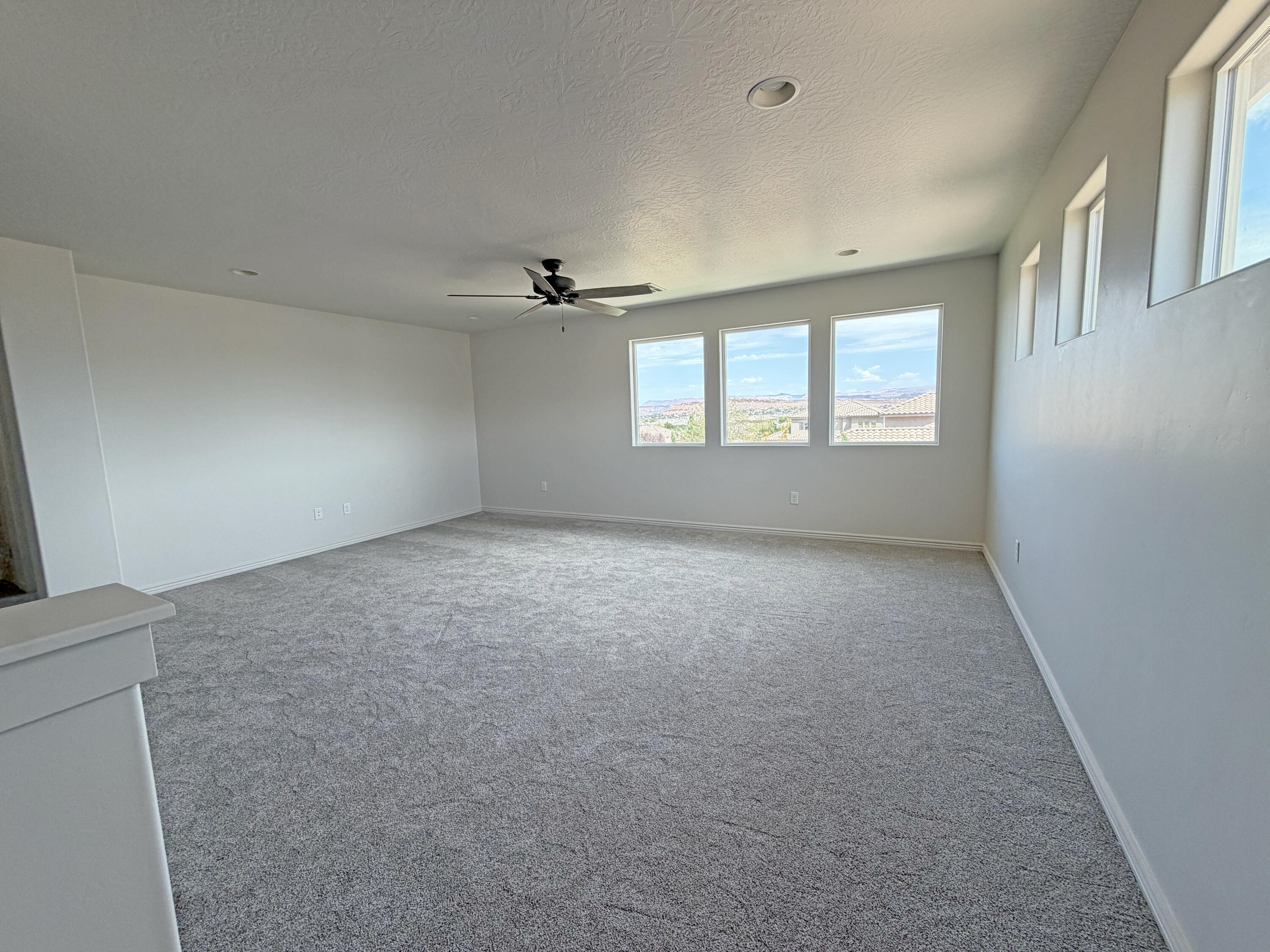 HAWTHORN ESTATES - Residential