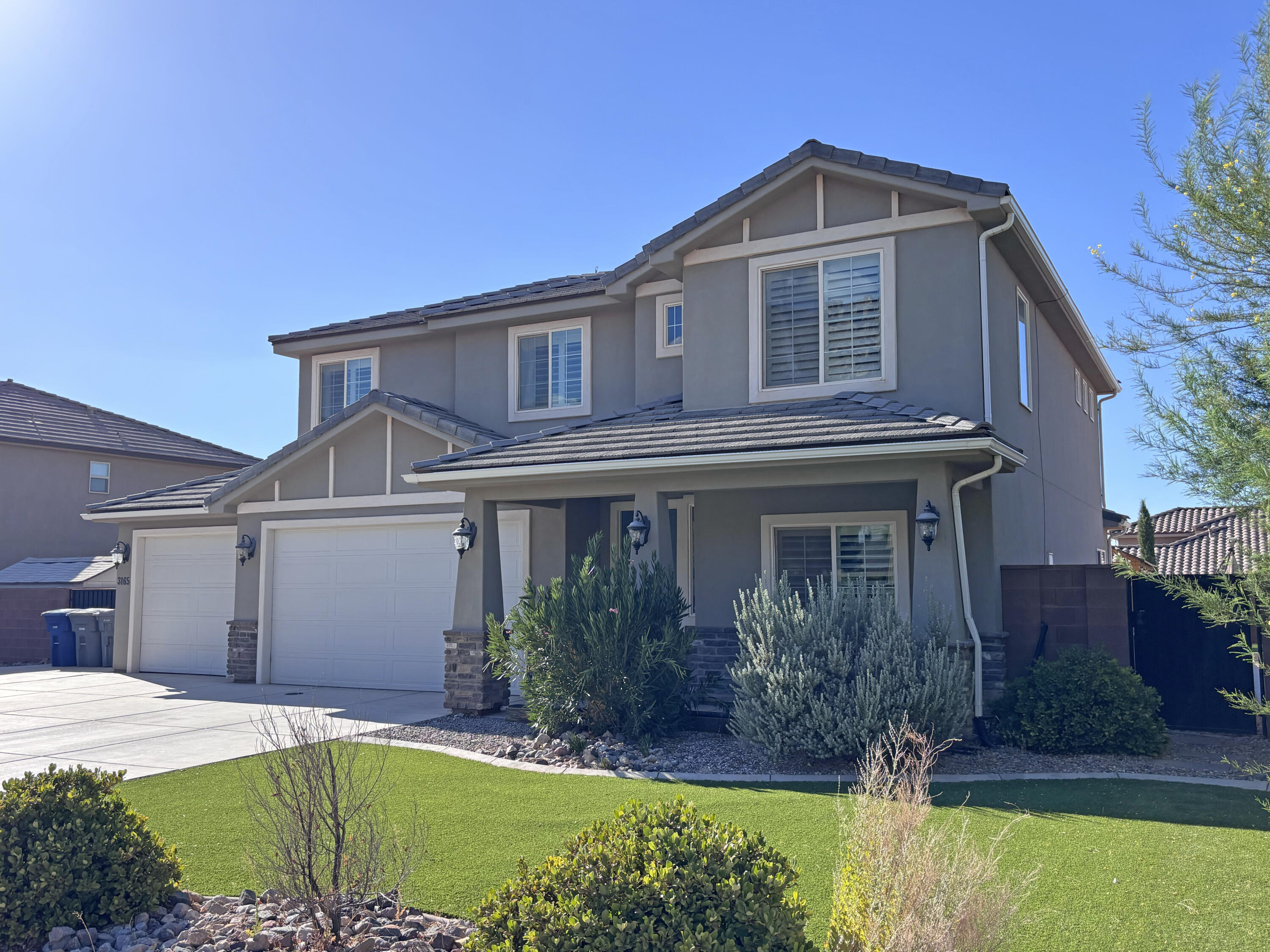 HAWTHORN ESTATES - Residential