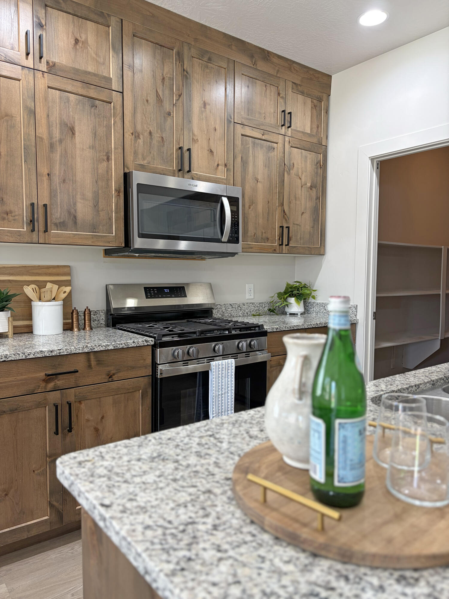 HAWTHORN ESTATES - Residential