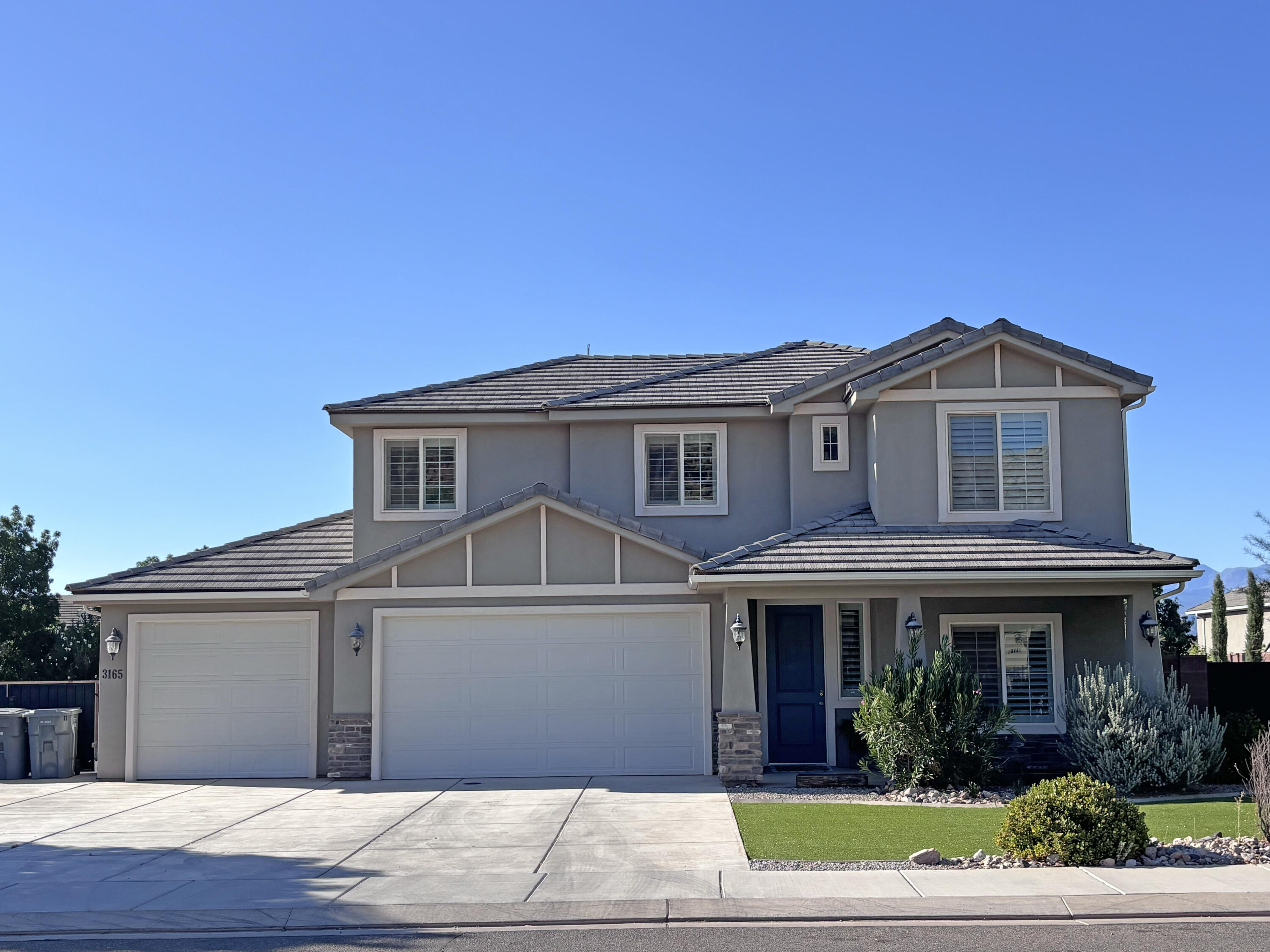 HAWTHORN ESTATES - Residential