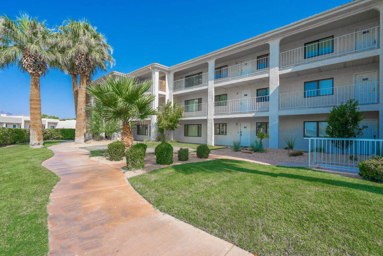 LAS PALMAS RESORT CONDOS - Residential