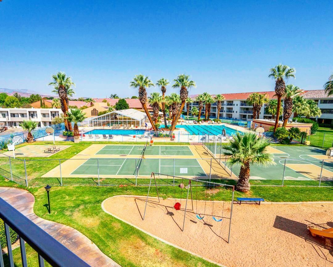 LAS PALMAS RESORT CONDOS - Residential