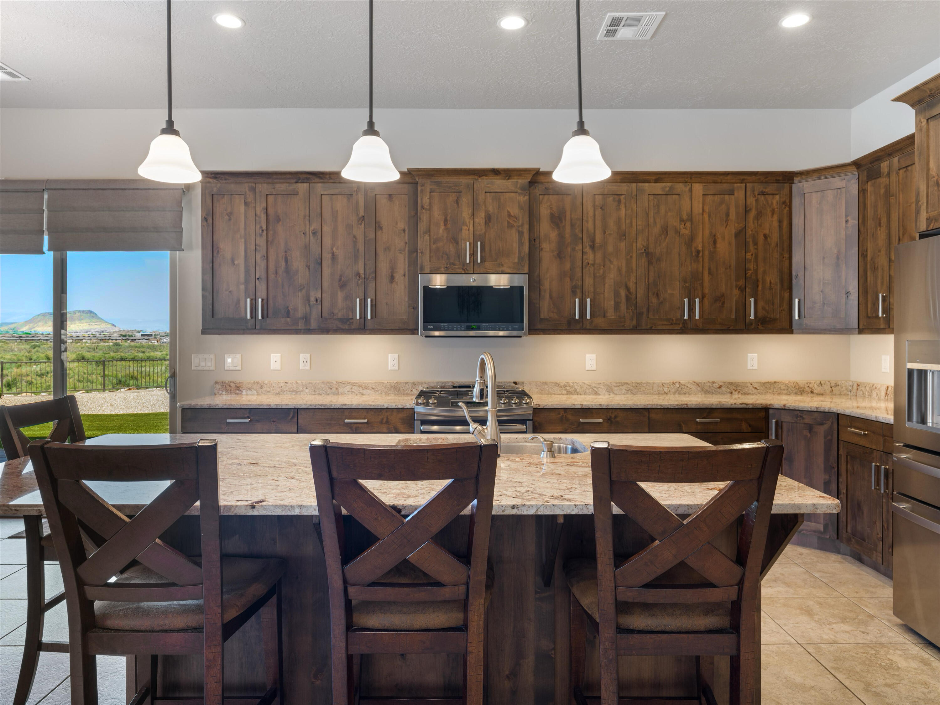 RIVERSIDE CLIFFS - Residential