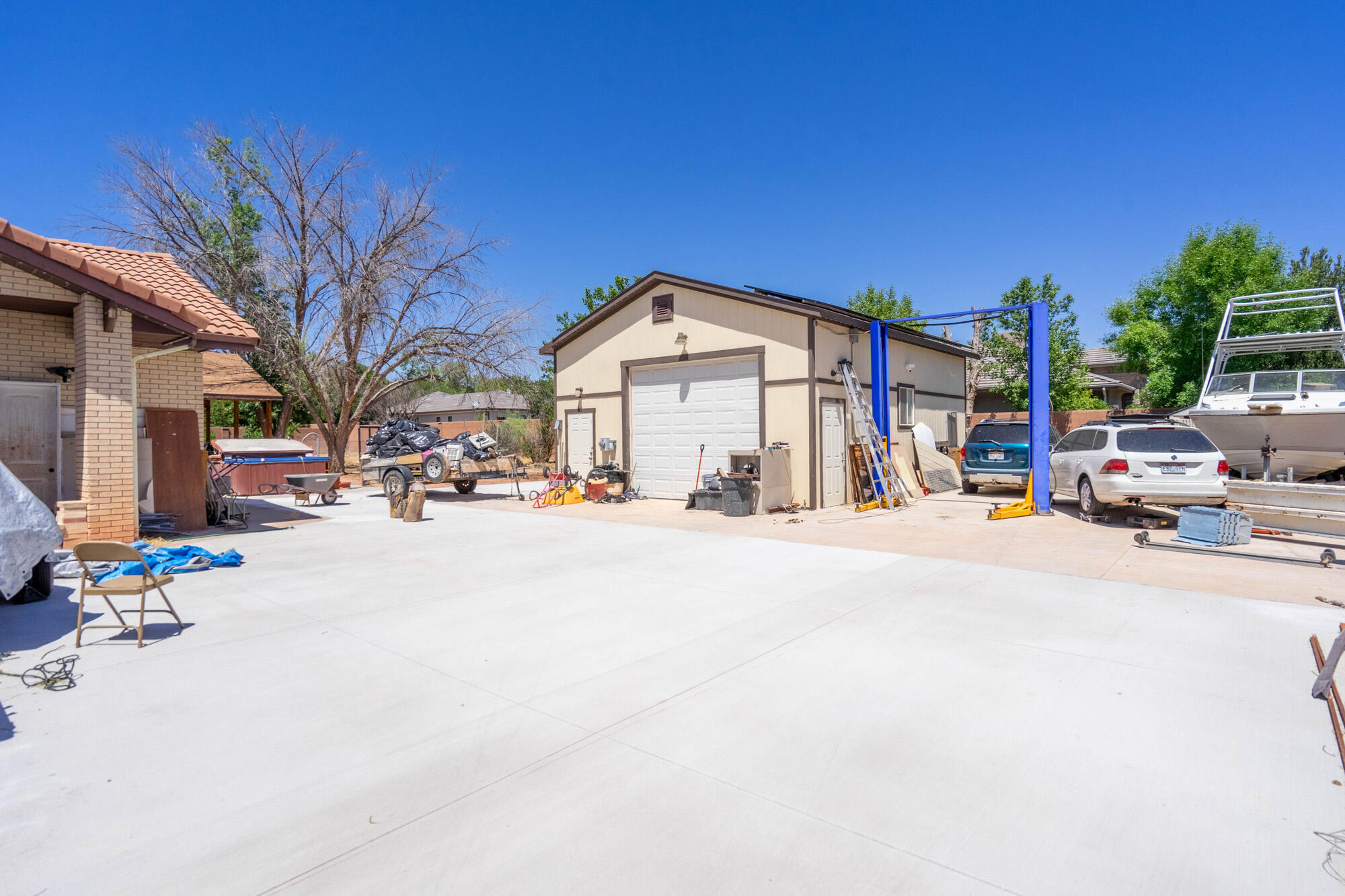 BLOOMINGTON GARDENS - Residential