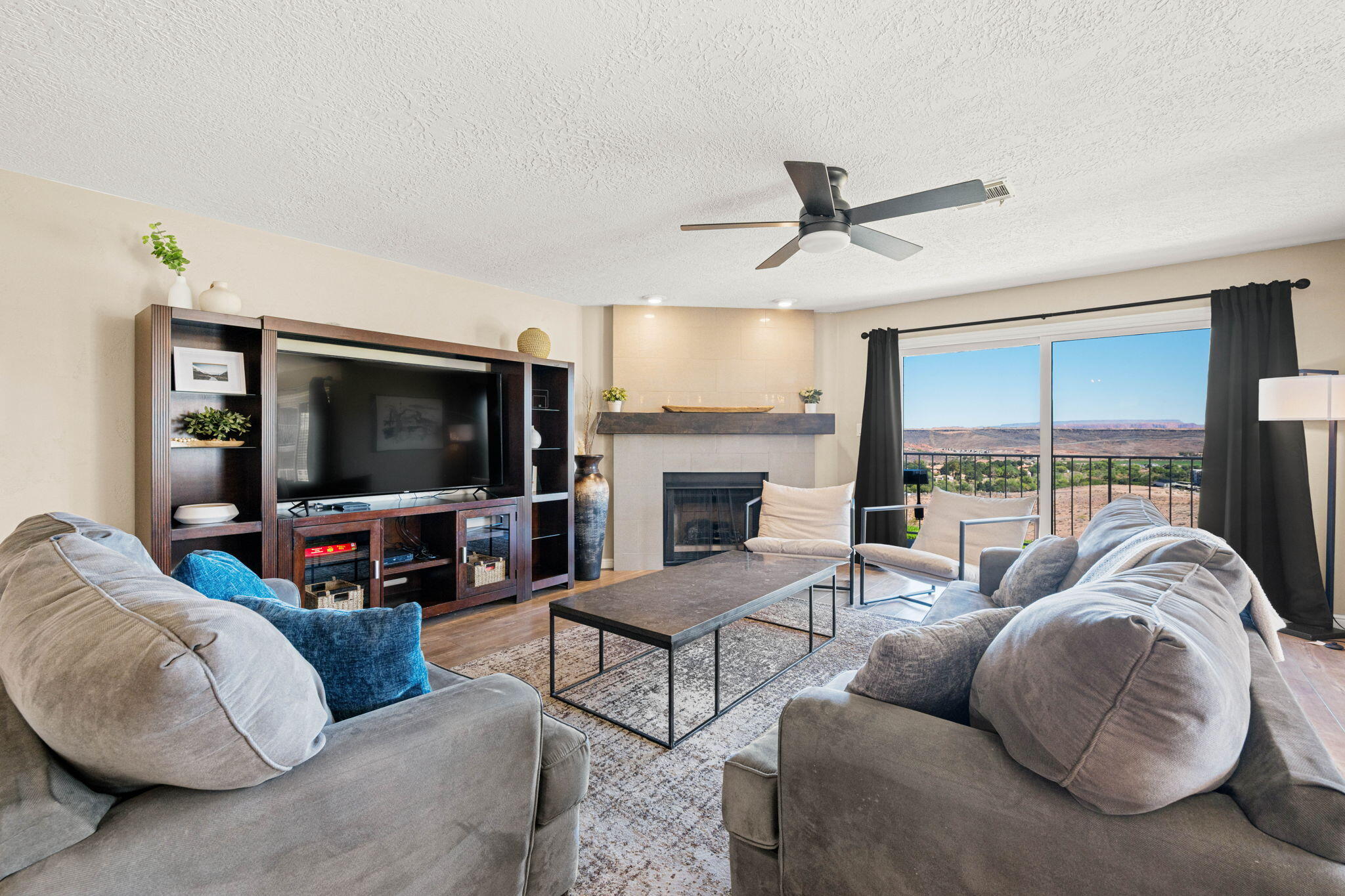 LAS PALMAS RESORT CONDOS - Residential