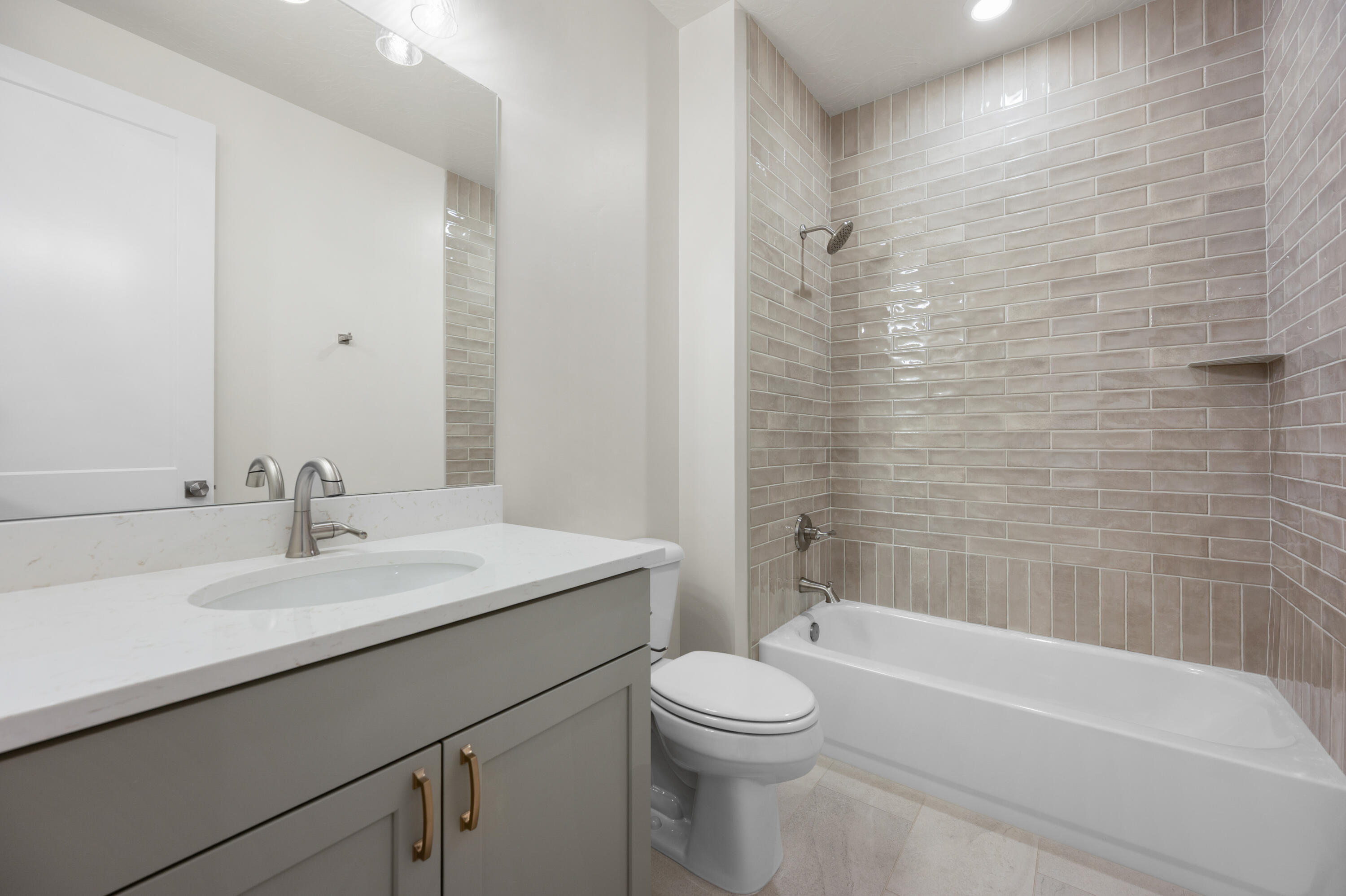 SOLIS AT CORAL CANYON - Residential