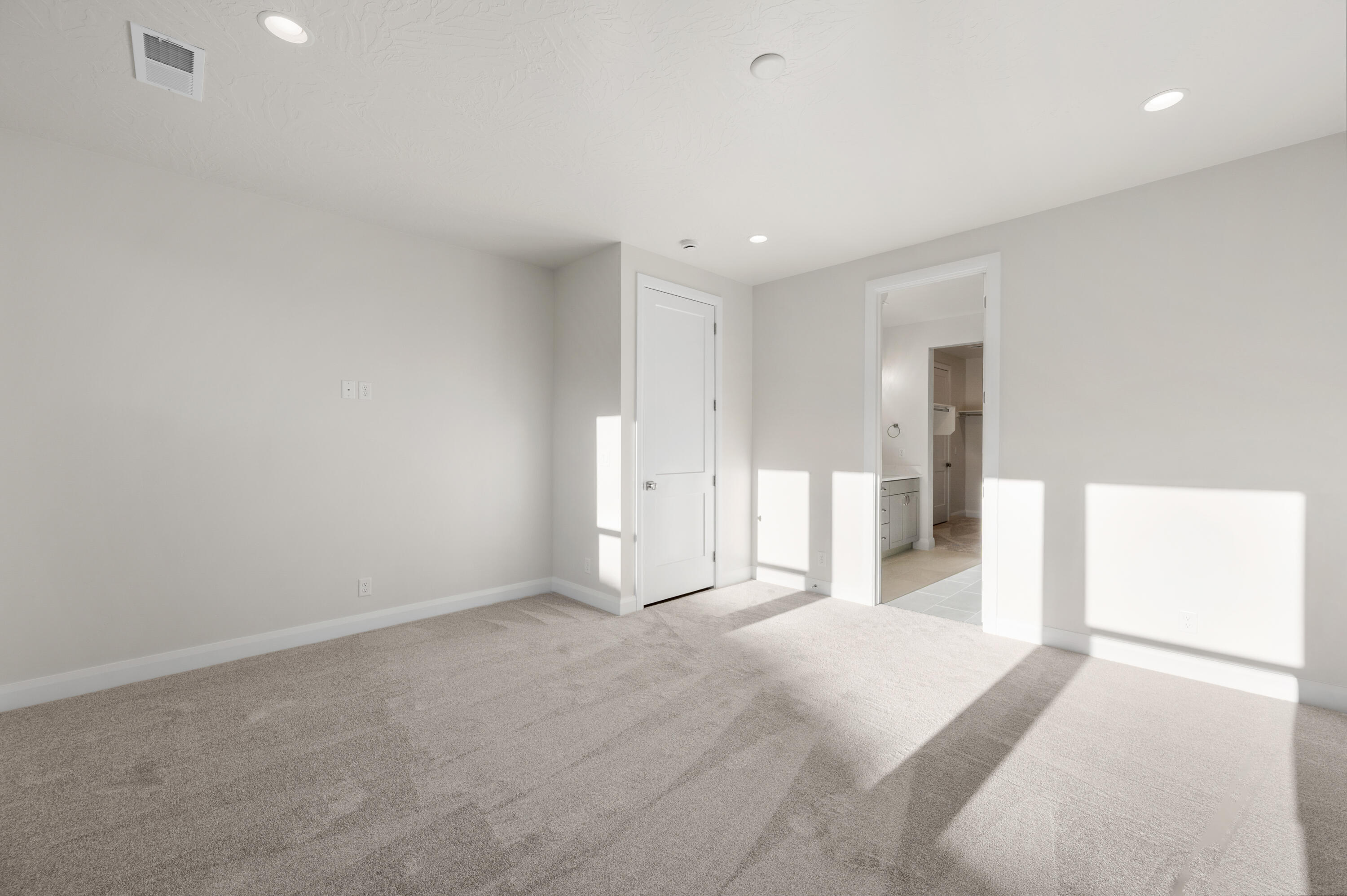 SOLIS AT CORAL CANYON - Residential