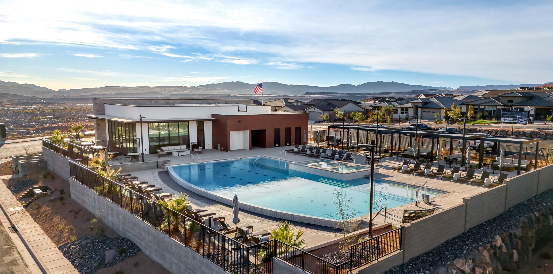 SOLIS AT CORAL CANYON - Residential
