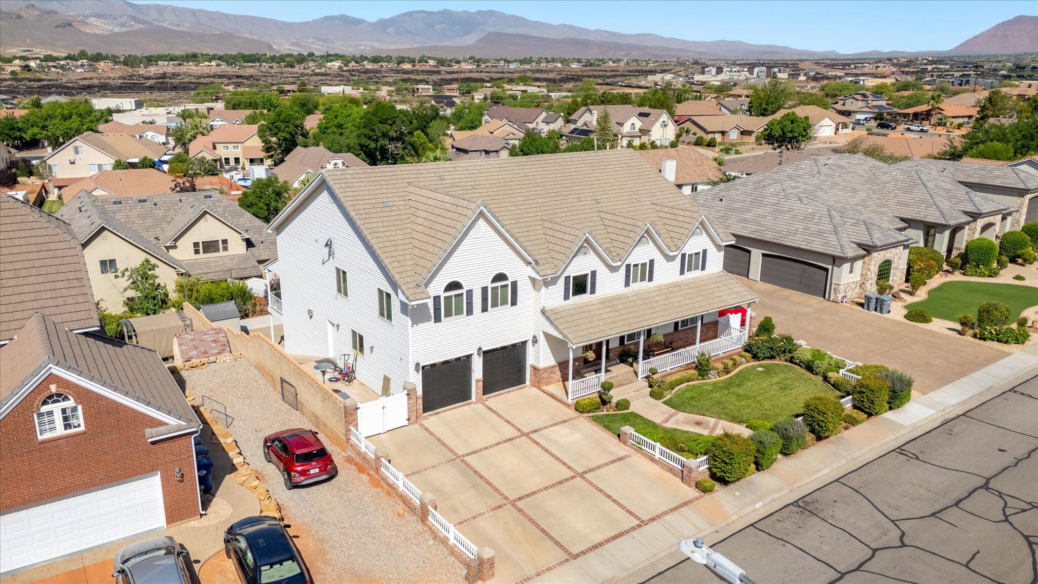 CANYON TERRACE ESTATES - Residential