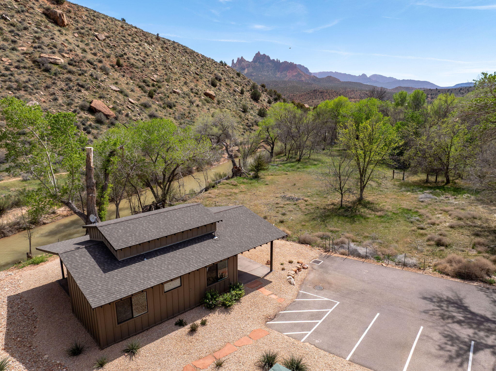 CANYON COTTONWOODS - Residential